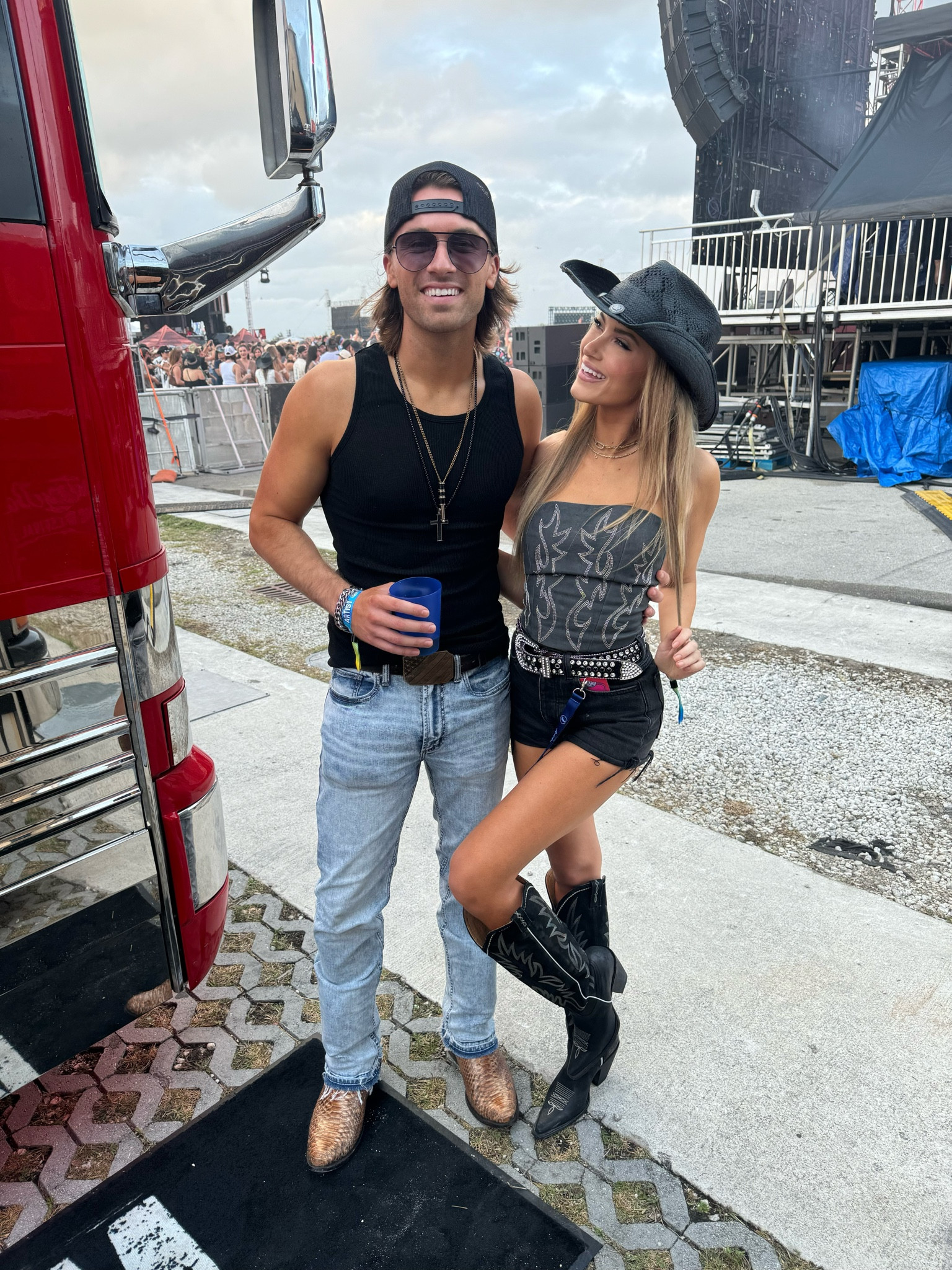 Country bay music festival day 2
Zac brown band, Dustin lynch, chase rice, chase Matthew, Niko moon, gabby Barrett 
Black country concert outfit
Western wear
Western style 
Country festival outfit 

#LTKSaleAlert #LTKFindsUnder50