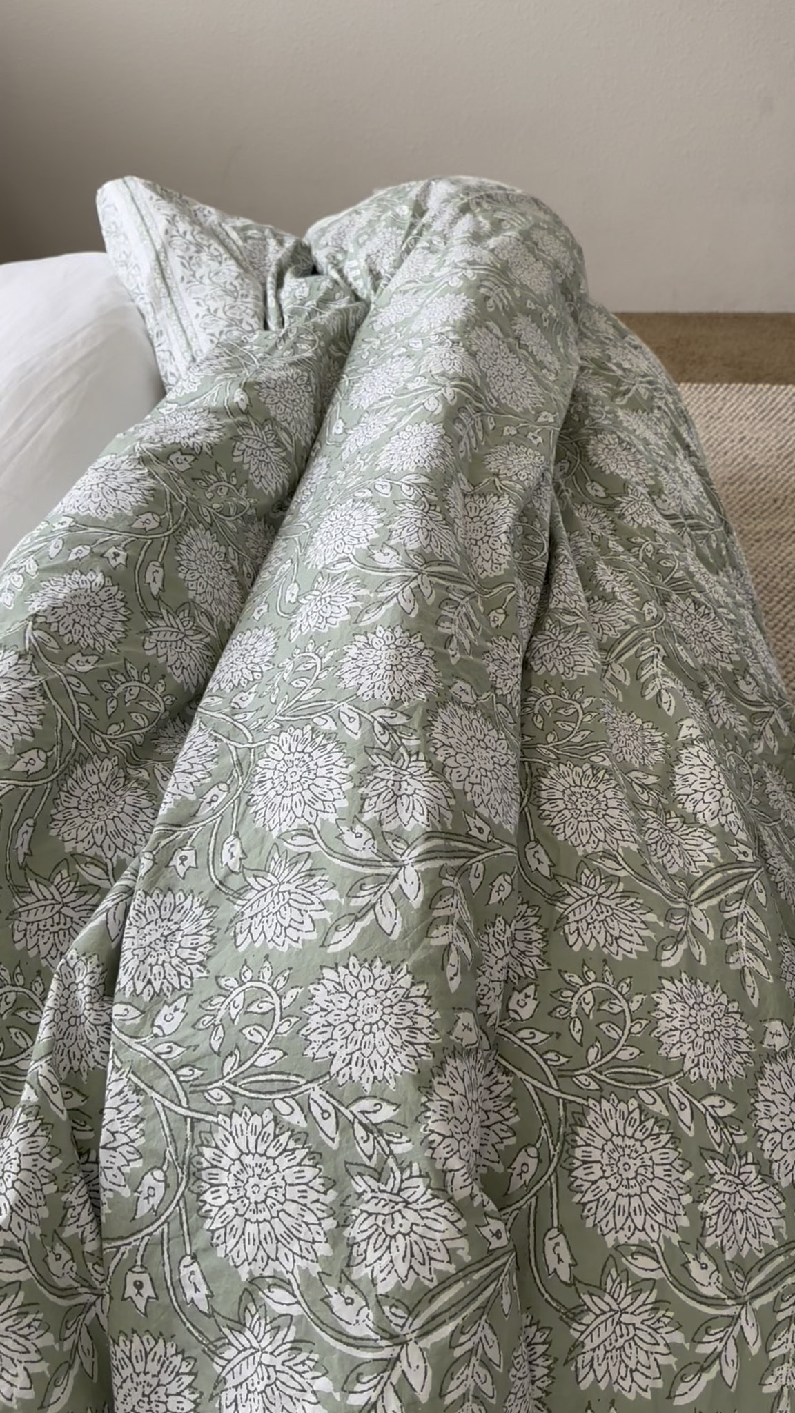 Adding some Spring to our bedroom! The quilt option was sold out so I decided to try the duvet cover and I love it! Linking my favorite insert. This is a queen bed and I do wish I would have went with the king size duvet so it would hang down the sides a bit more.

Floral bedding, floral duvet cover, floral quilt, spring bedding, bedroom refresh, cozy bedroom, green bedding, spring bedroom

#LTKHome #LTKSaleAlert
