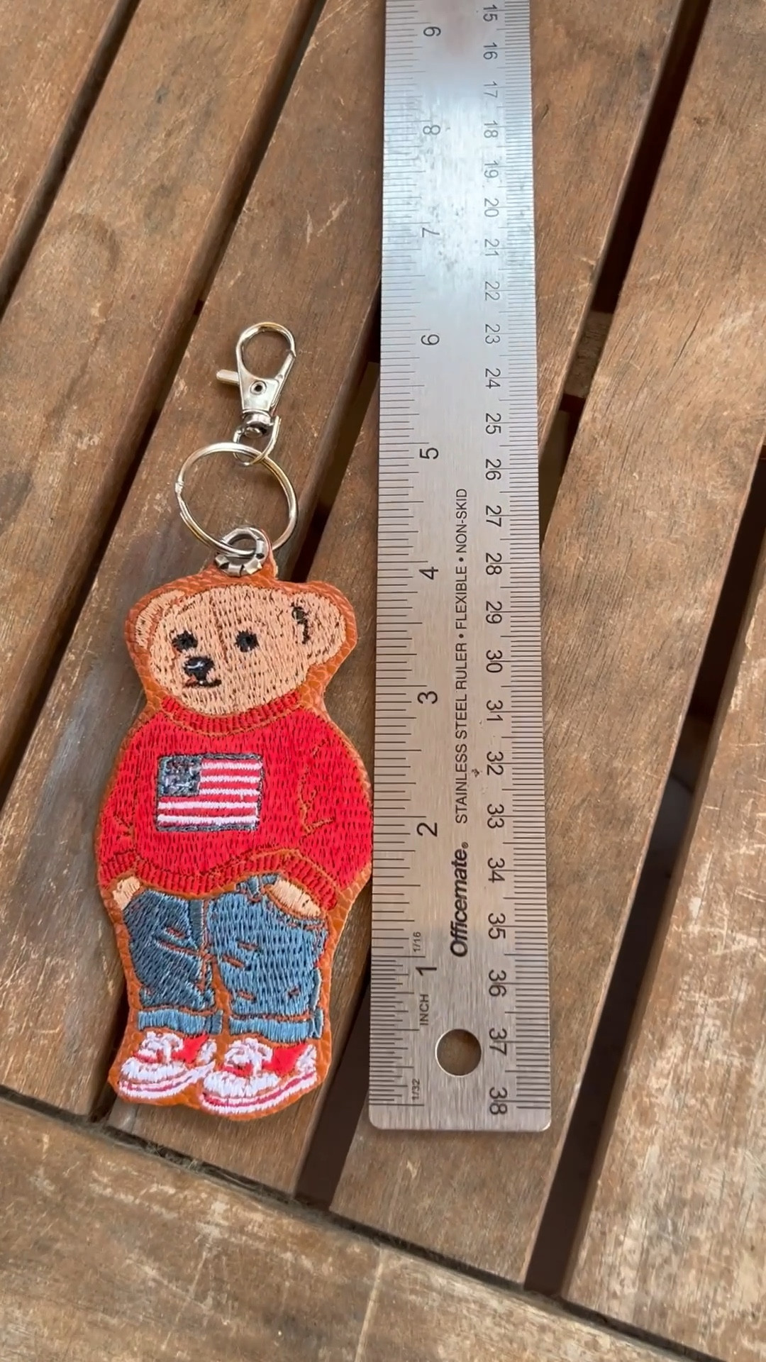 Currently obsessed with making these custom keychains 🔑 😍

#LTKHome #LTKSaleAlert #LTKGiftGuide