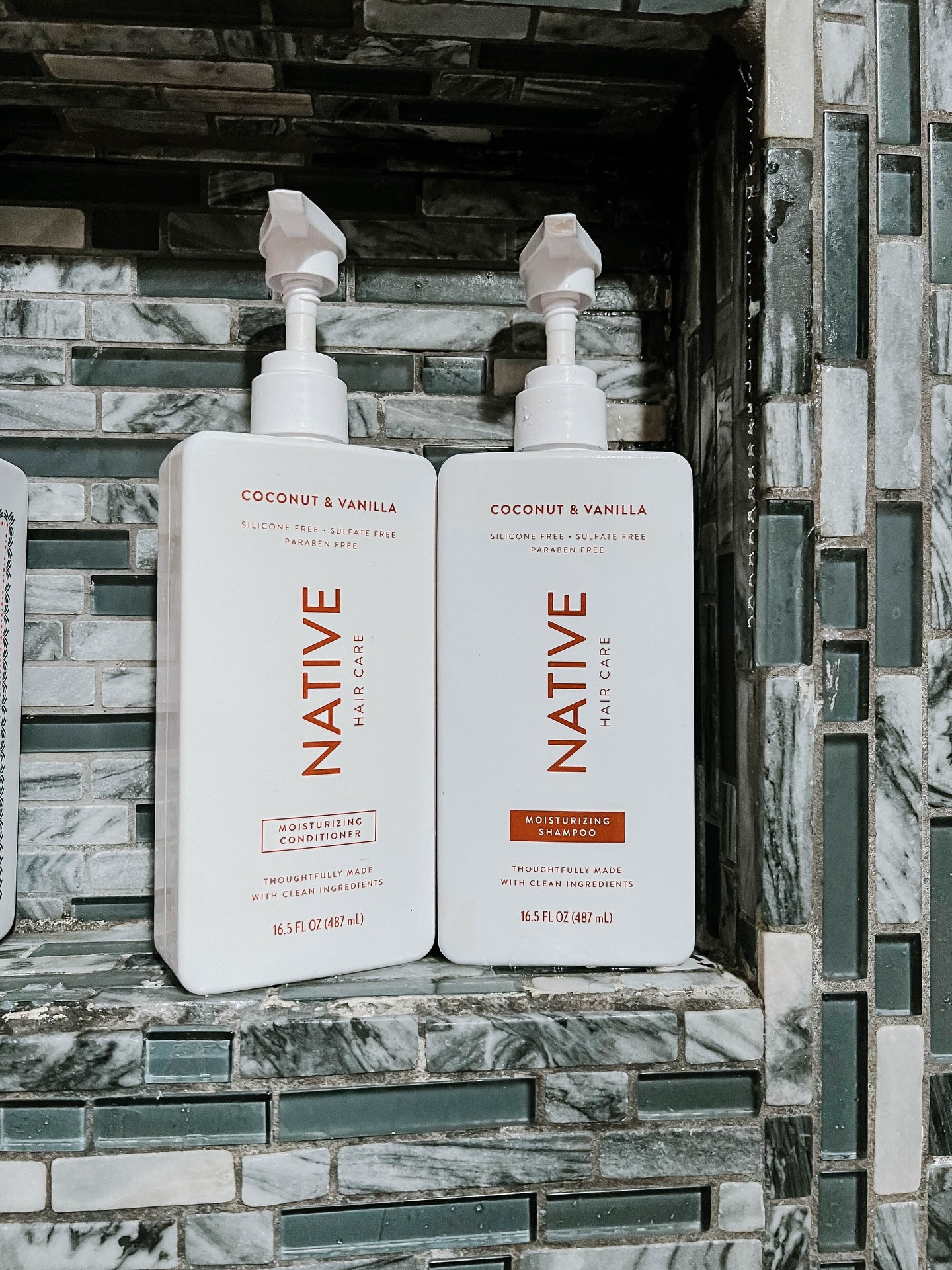 Native gifted me this shampoo and conditioner bundle and immediately it took me back to my childhood with that coconut scent! It smells just like the shampoo we all used back in the 90s and early 2000s! I’m a sucker for nostalgia. I also try to stick with clean ingredients for my skin and hair care so I love that these are pretty clean compared to most shampoos and conditioners. My hair feels soooo silky soft and bouncy when I use these on wash day! They rinse clean and leave no icky residue behind. I do think I prefer my salon hair care still but this is a good combo for days I feel like my hair is getting too used to my usual shampoo and needs something new! 

@influenster @native #complimentary #GiftedByNative #CoconutVanillaHairCare