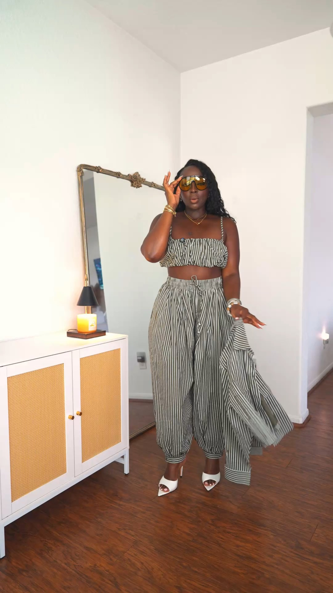 This 3pc set could be dressed up or down & I know y'all love it! #akira #ootd #oitfitidea
