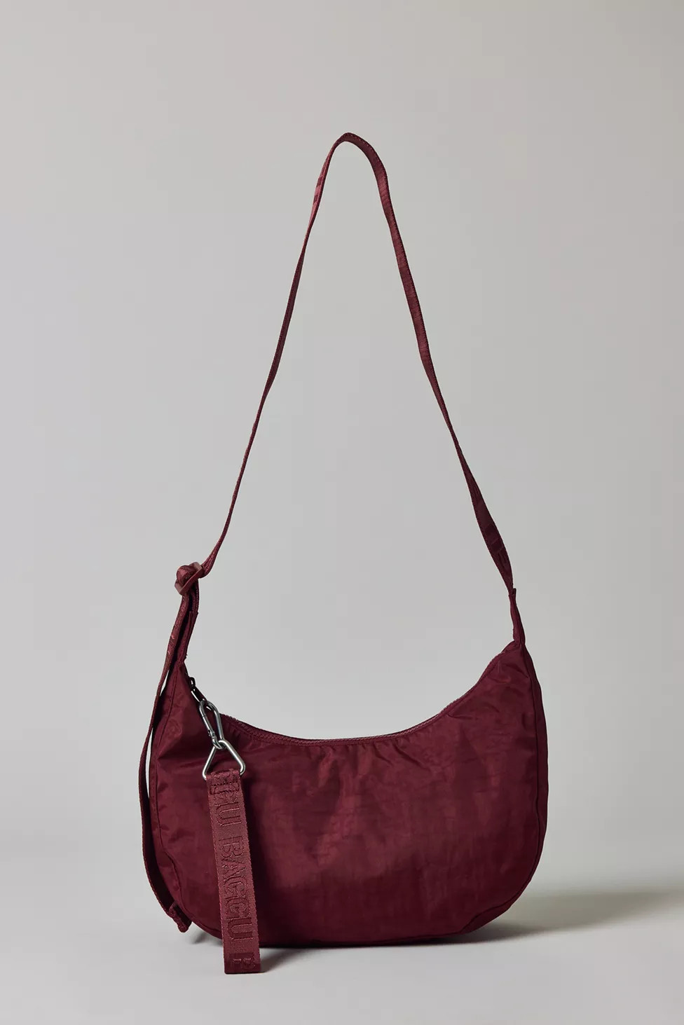 BAGGU Medium Nylon Crescent Bag | Urban Outfitters (US and RoW)