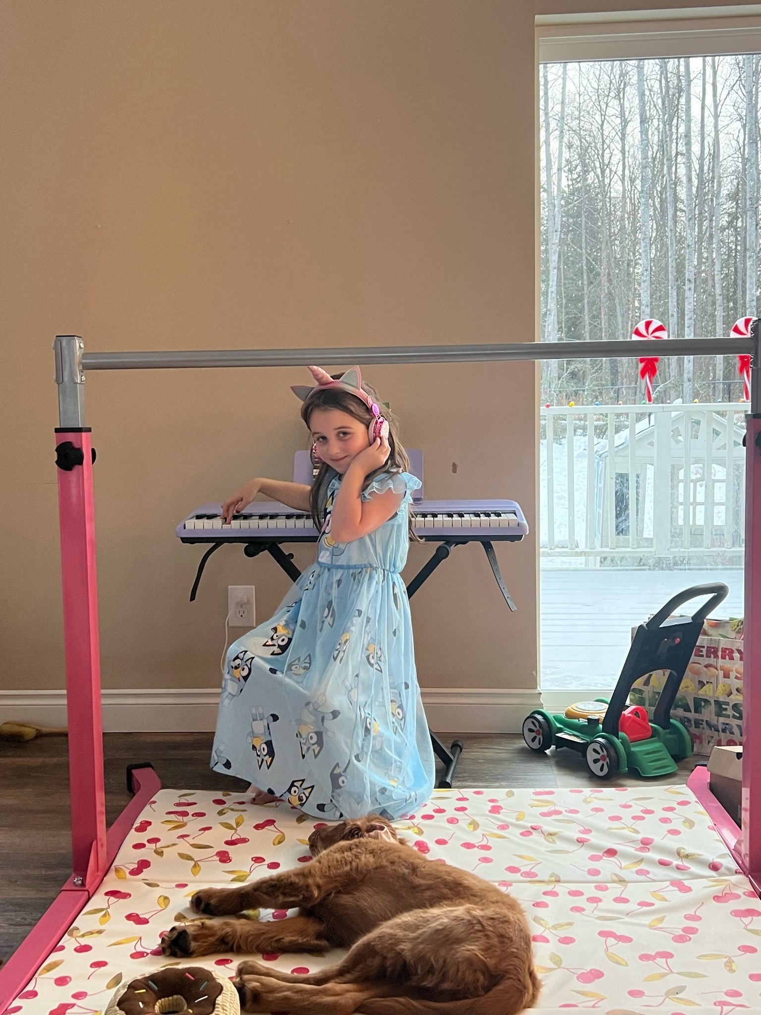 Day after Christmas chaos 🤍

#LTKGiftGuide #LTKWatchNow #LTKHoliday