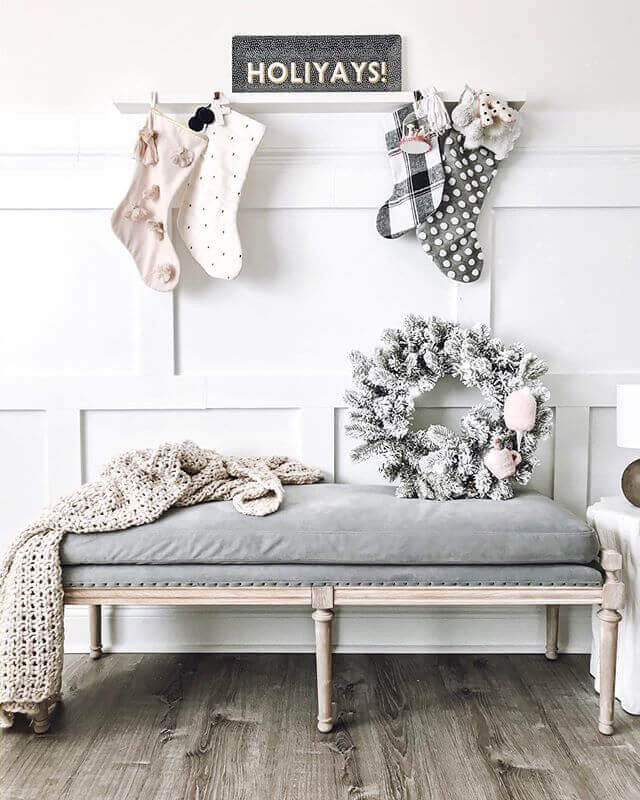 24" King Flock Artificial Christmas Wreath Unlit | King of Christmas