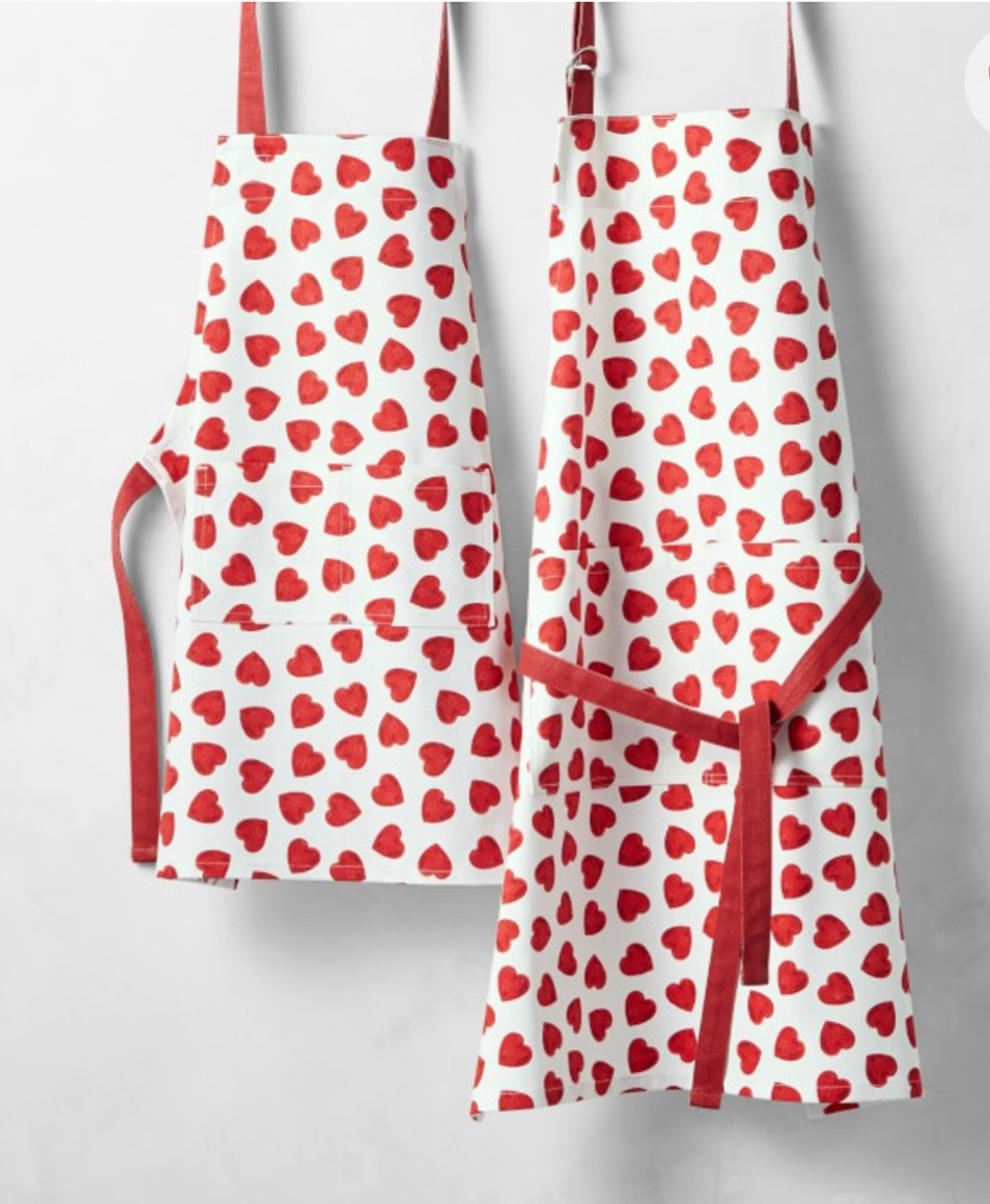 #valentines #mommyandme #redheartapron #valentinesapron #giftsforher #valentinekitchen #aprons #kidsapron #baketogether #kitchen 

#LTKFind #LTKhome #LTKfamily
