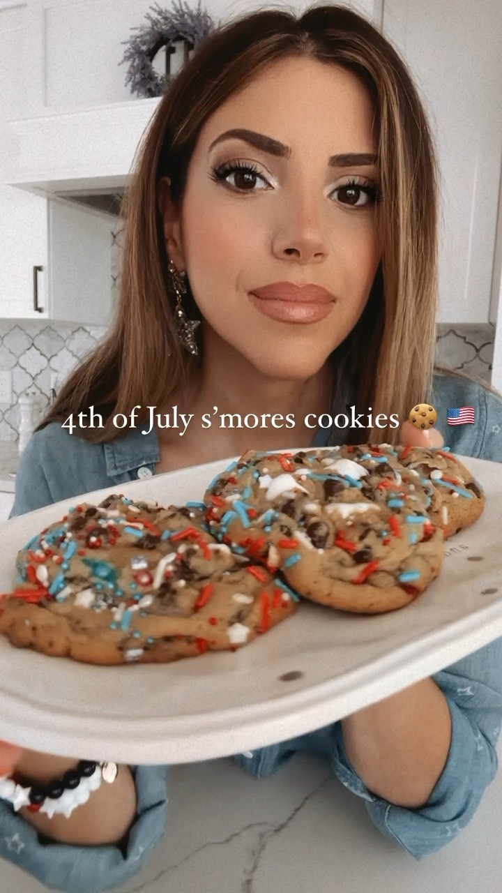 S’mores cookies 4th of July look

#LTKSeasonal #LTKunder100 #LTKsalealert