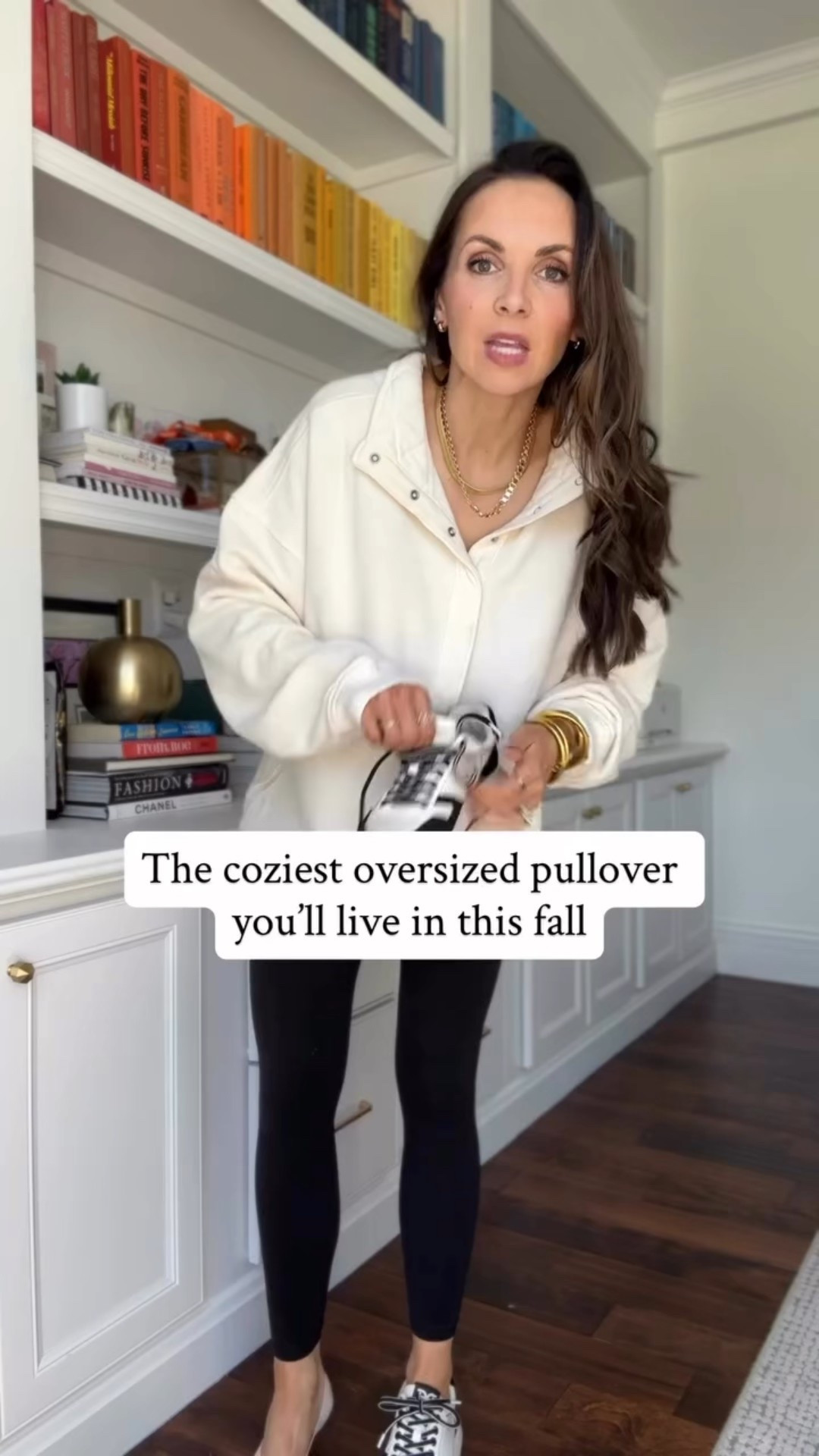 This @aerie sweatshirt will be your fall staple! 