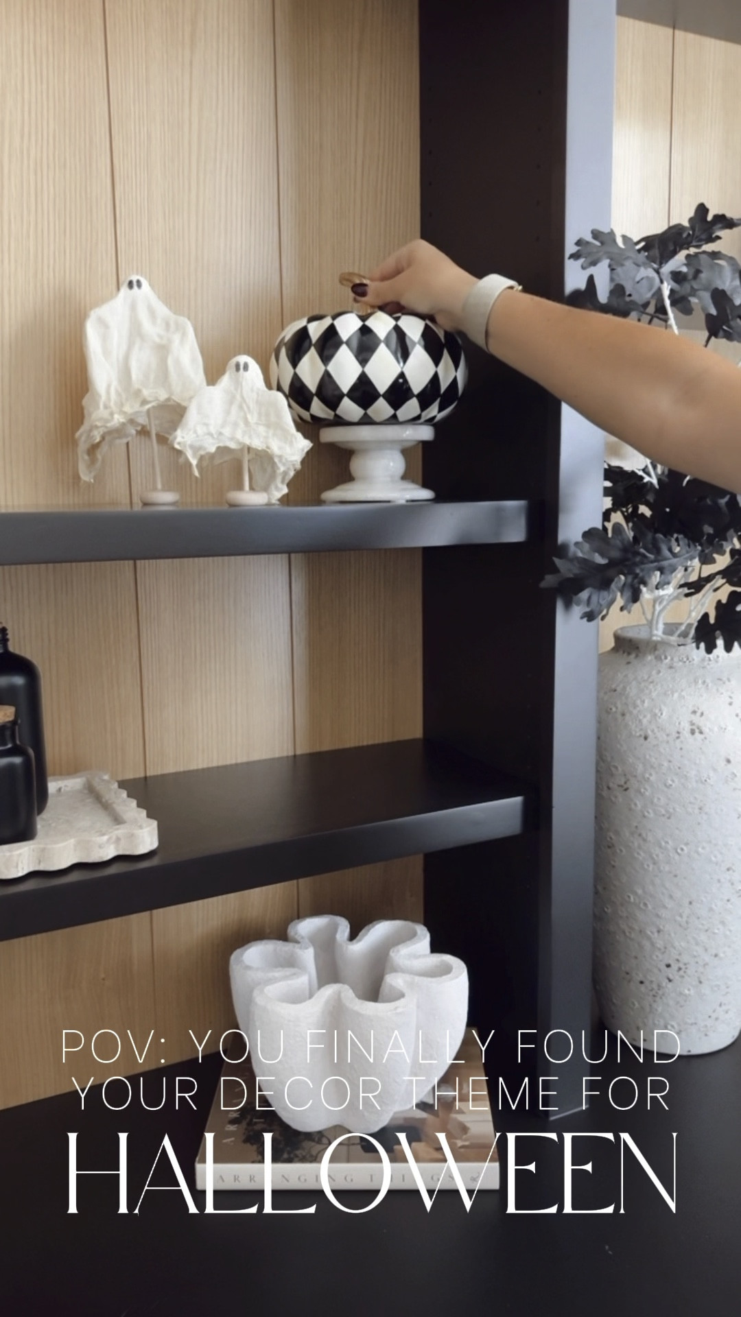 Finally decided on my theme for Halloween!! 🖤👻🖤
#halloween #homedecor

#LTKSeasonal #LTKHome #LTKVideo