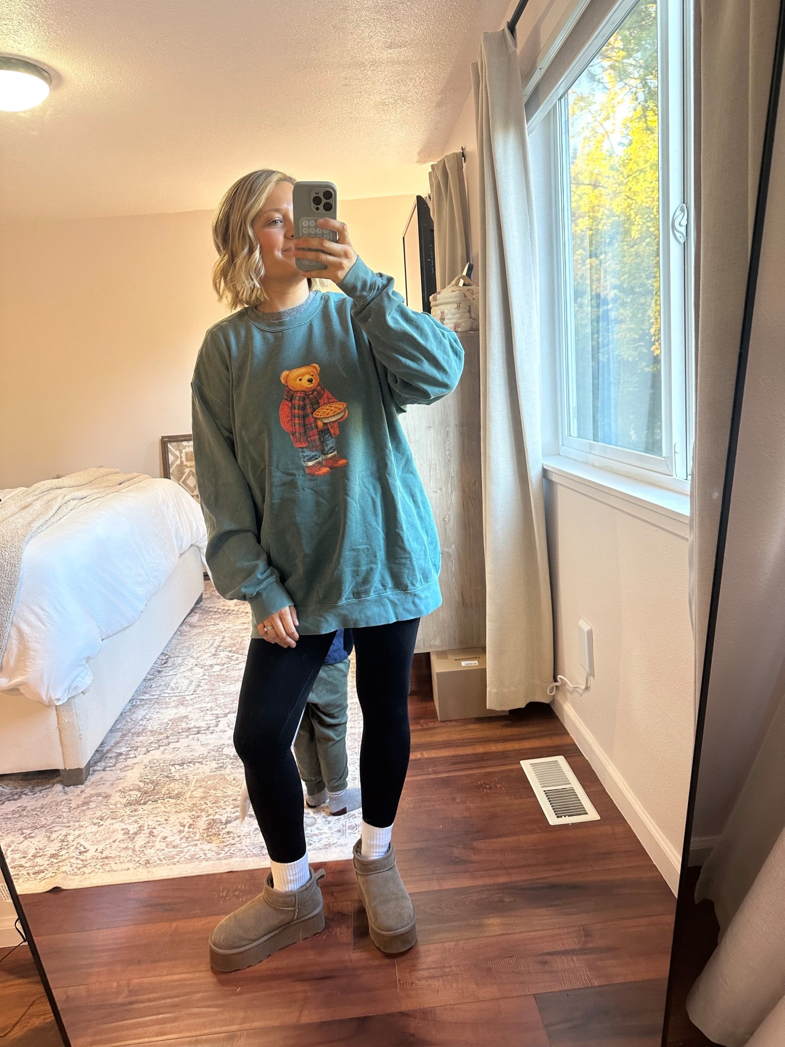 cozy fall outfit 

Wearing XL in sweatshirt. Sized up 2 for an oversized fit

#LTKStyleTip #LTKHoliday #LTKFindsUnder100