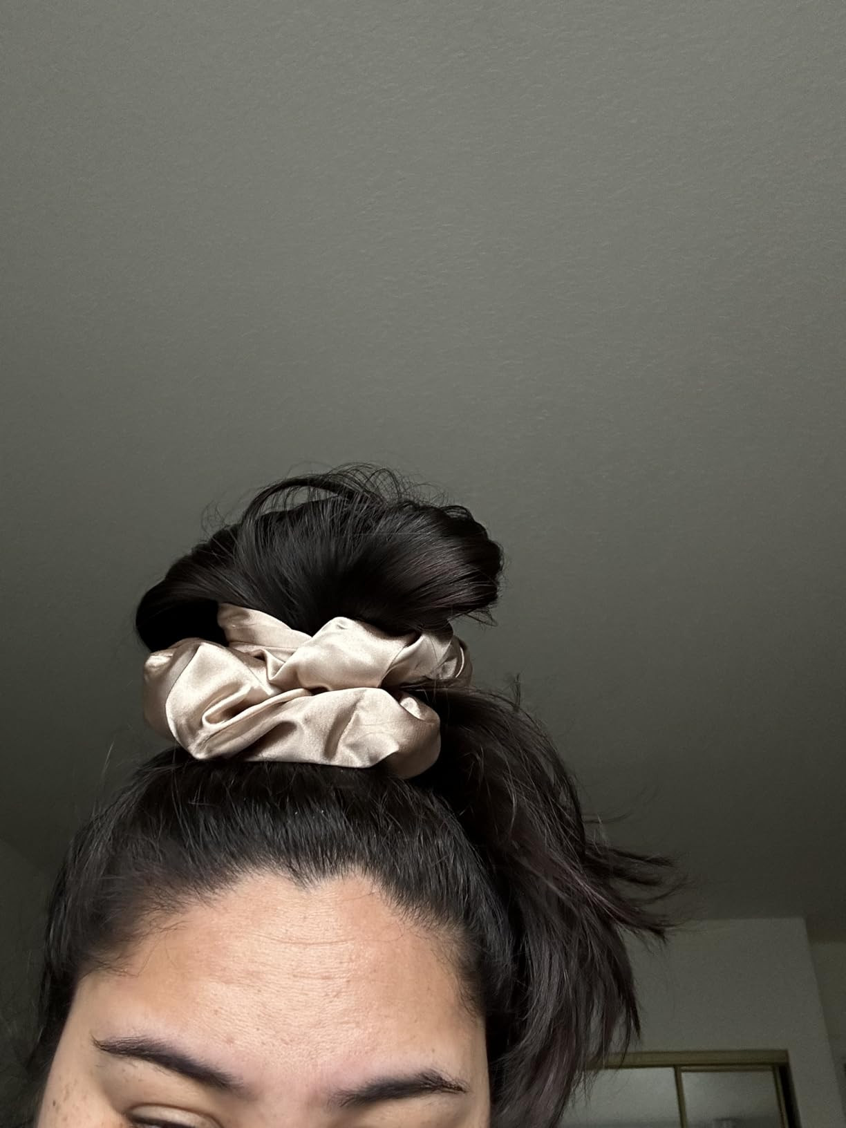 Kitsch Satin Scrunchies for Women - No Crease Hair Ties for Girls | Big Scrunchies For Women with... | Amazon (US)