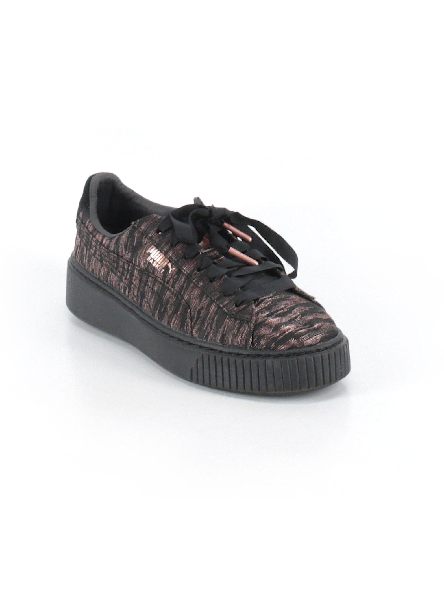 Puma Sneakers Size 6 1/2: Black Women's Clothing - 44807589 | thredUP