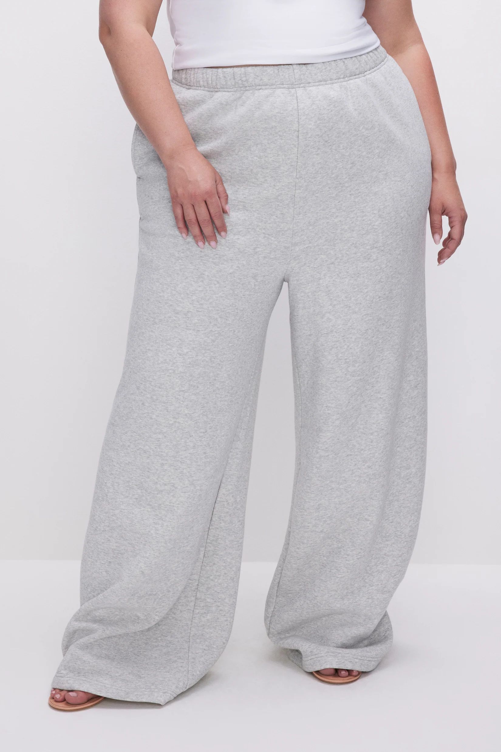 BRUSHED FLEECE WIDE LEG SWEATPANT | Good American