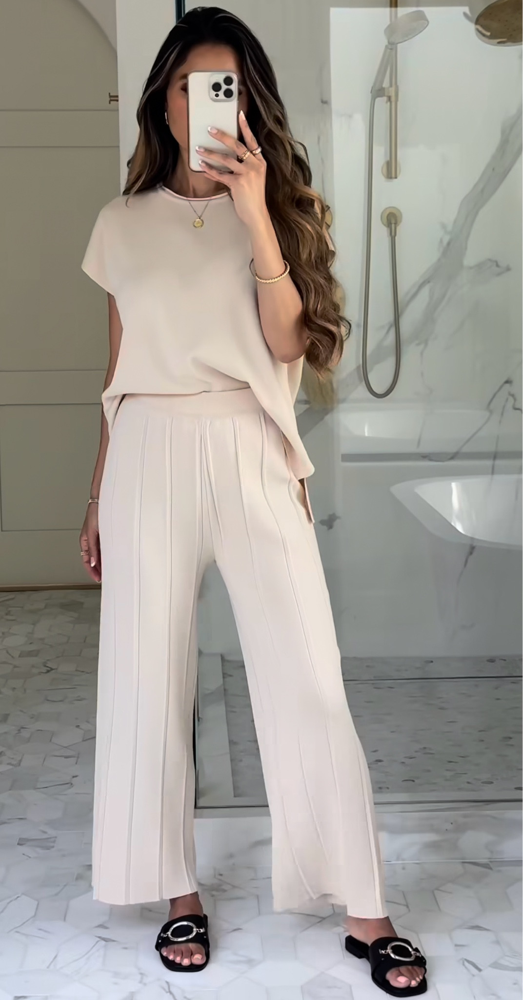 Amazon finds! Click below to shop! Follow me @interiordesignerella for more exclusive posts & sales!!! So glad you’re here! Xo!!!❤️🥰👯‍♀️🌟 #liketkit @shop.ltk

#LTKstyletip #LTKfindsunder50 #LTKGiftGuide