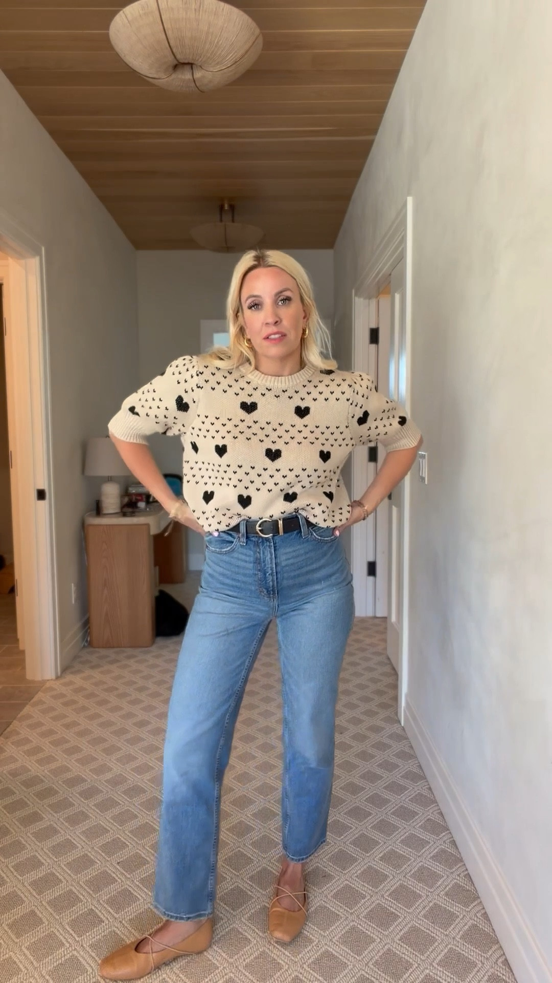 It’s hard to get these short sleeve sweaters right and target did it! I did a size L!

#LTKFindsUnder50 #LTKFindsUnder100 #LTKootd