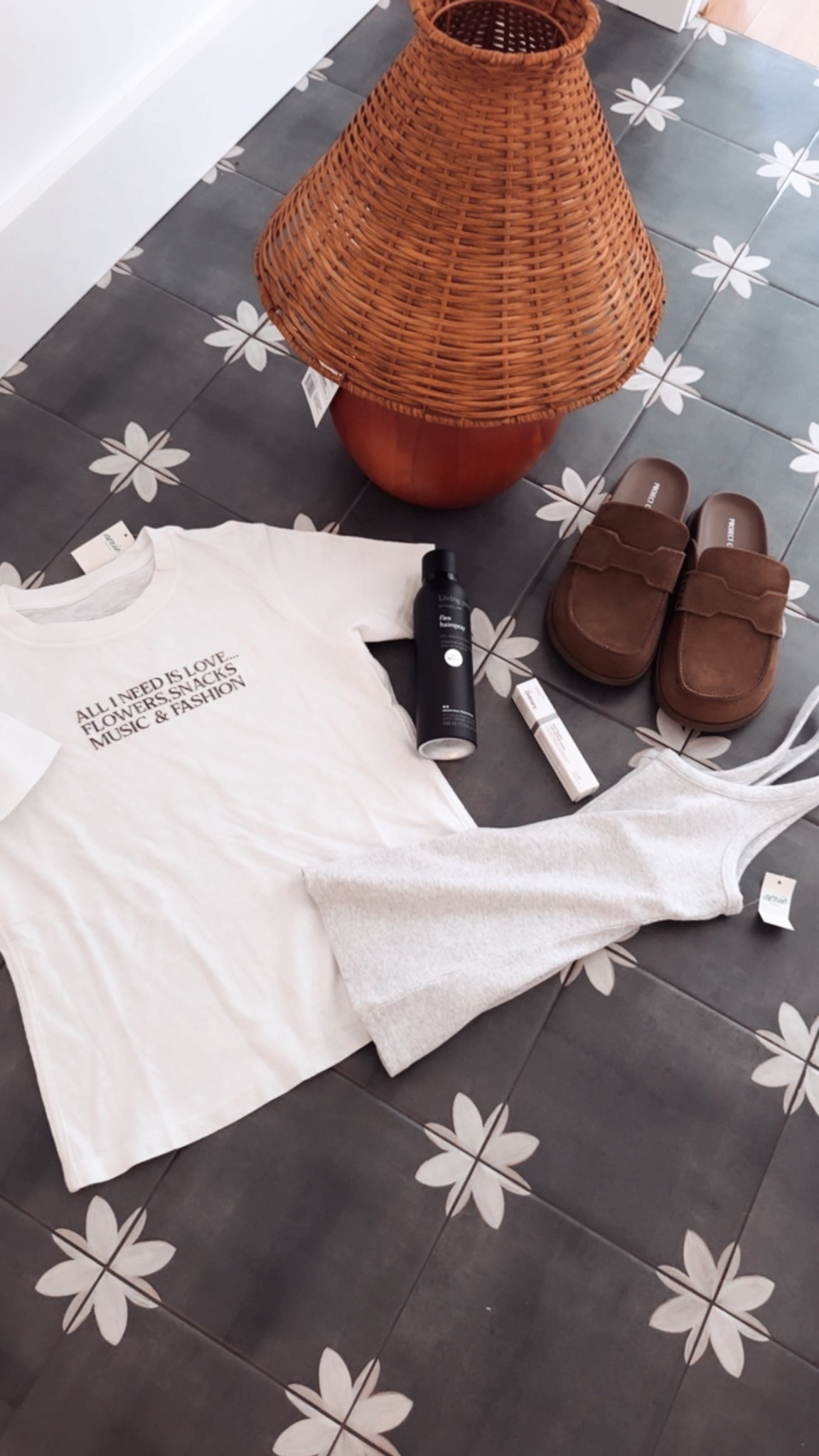 Random Thursday haul !!! 

#LTKActive #LTKHome #LTKdayinmylife