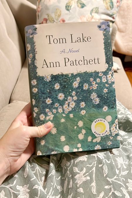 Book recommendation. “ Tom Lake”  by Ann Patchett. Amazon finds  

* synopsis *

“ In the spring of 2020, Lara’s three daughters return to the family's orchard in Northern Michigan. While picking cherries, they beg their mother to tell them the story of Peter Duke, a famous actor with whom she shared both a stage and a romance years before at a theater company called Tom Lake. As Lara recalls the past, her daughters examine their own lives and relationship with their mother, and are forced to reconsider the world and everything they thought they knew.”
.
.
.. #books 

#LTKfindsunder100 #LTKhome #LTKfindsunder50