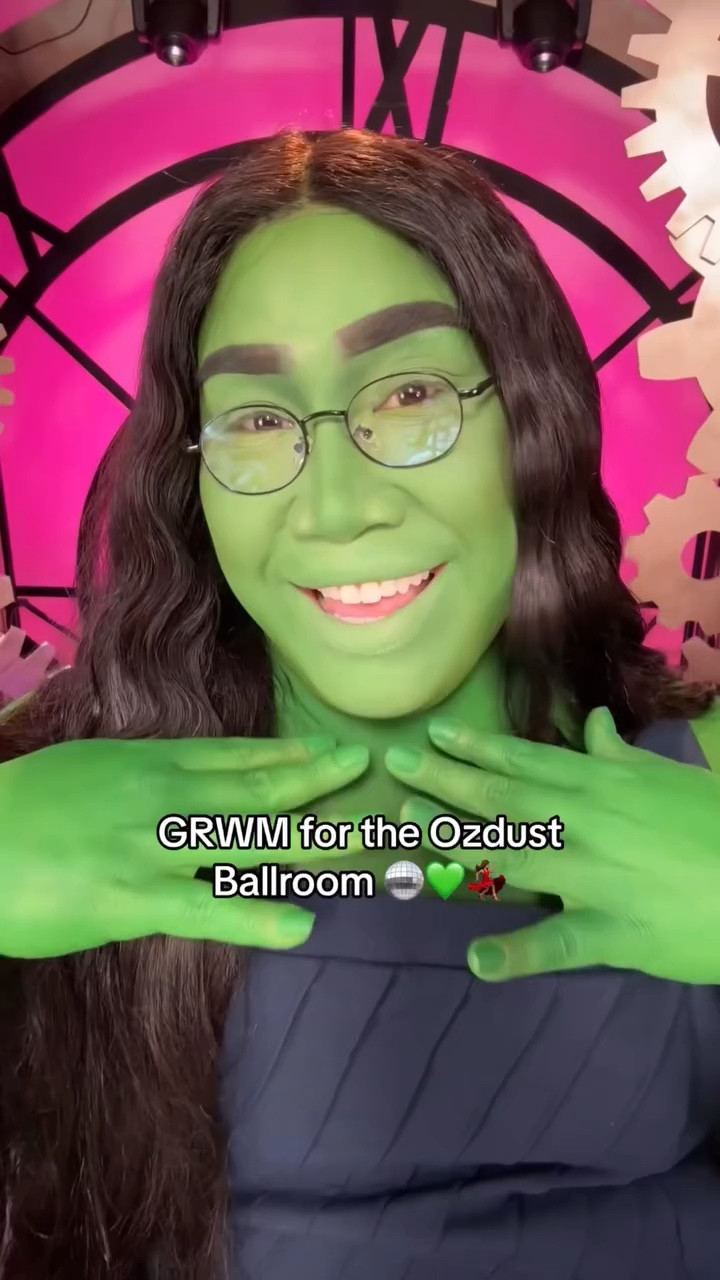 GRWM to go to the Ozdust Ballroom!

#LTKBeauty #LTKVideo #LTKFindsUnder100