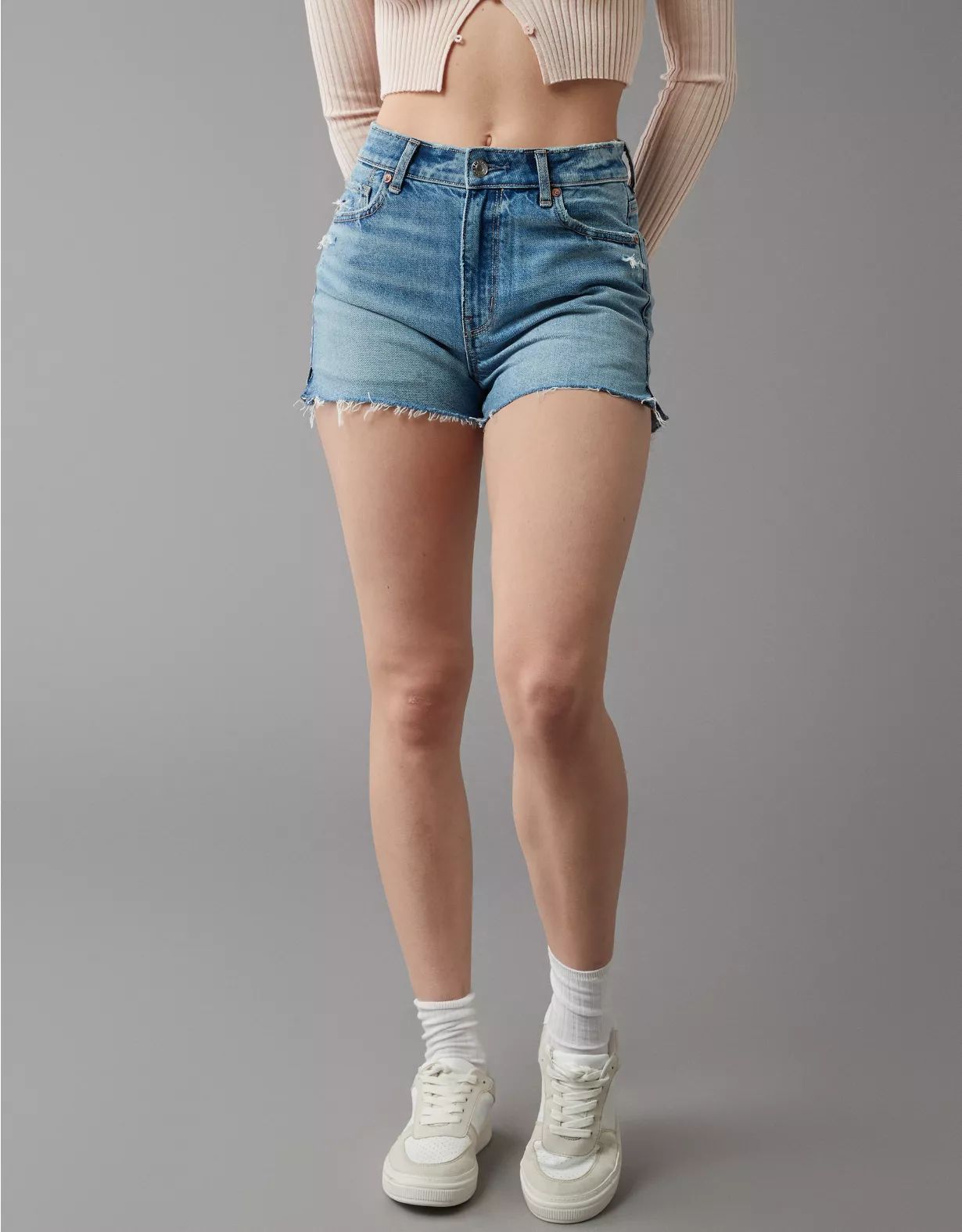 AE Strigid Mom Embroidered Denim Short | American Eagle Outfitters (US & CA)