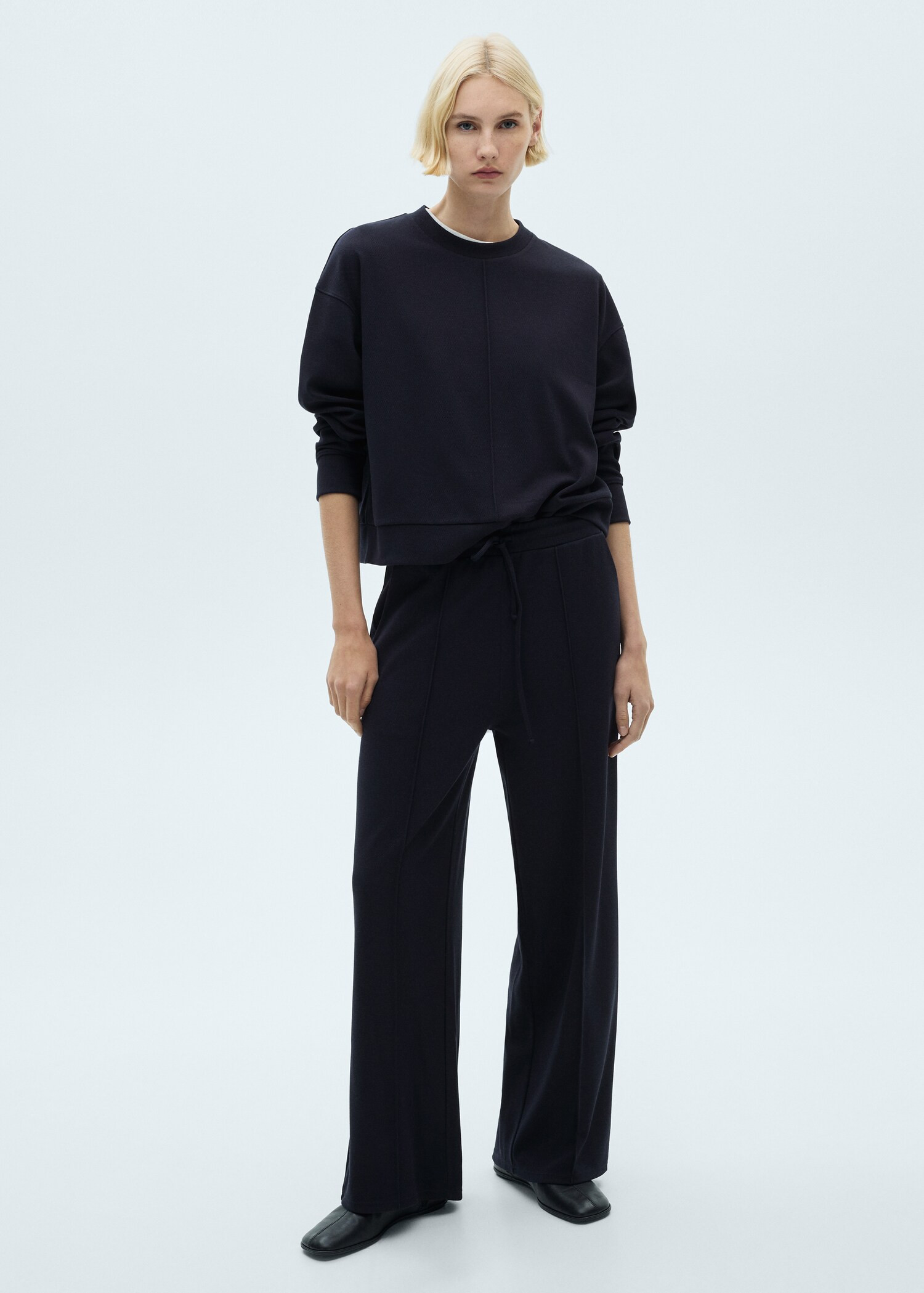 Crew-neck sweatshirt with stitching detail - Women | MANGO United Kingdom | MANGO (UK)