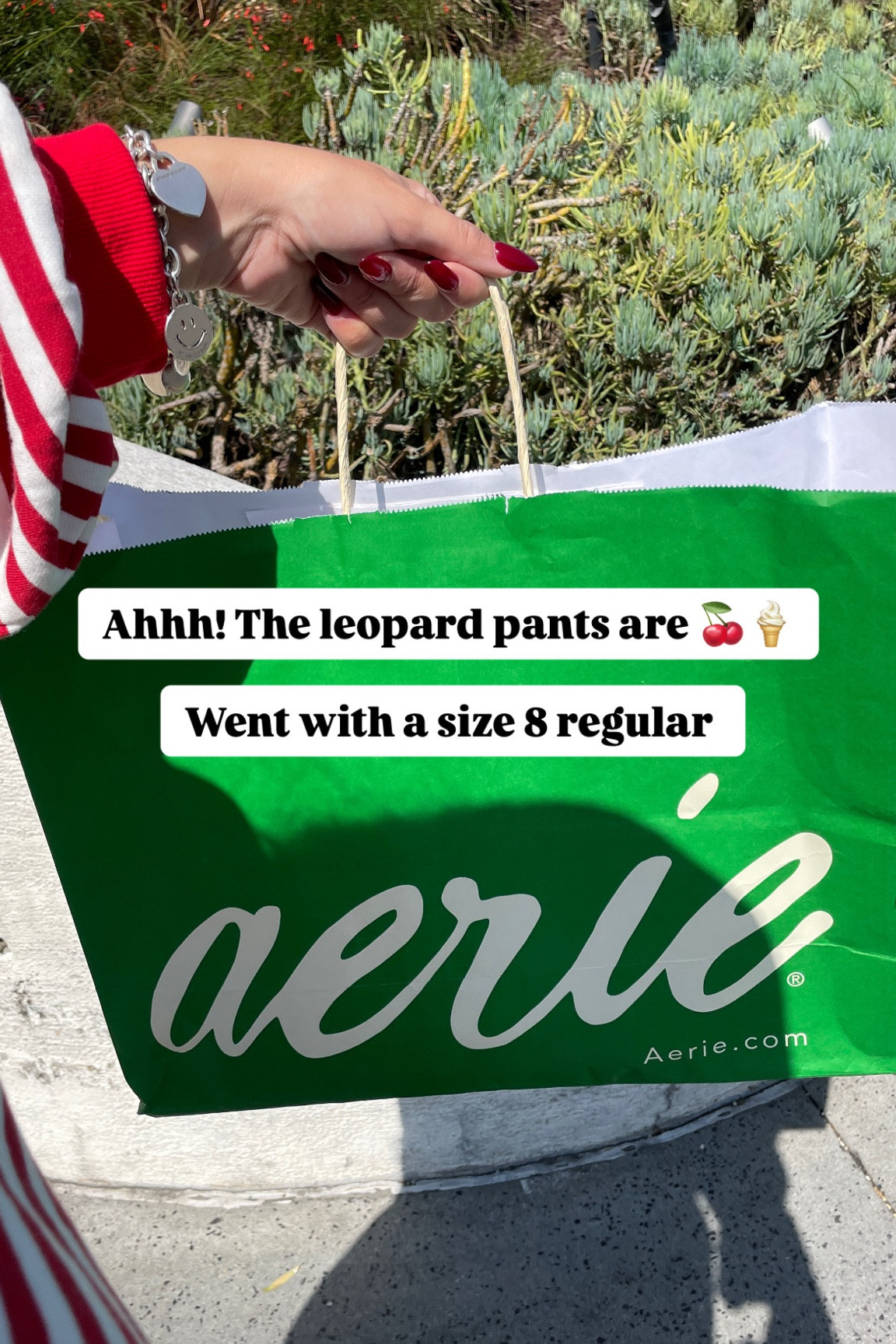 Been on the hunt for leopard pants & American Eagle just dropped new ones!! 🐆❤️🍒

 I wear a size 10 short in most of the stovepipe jeans but the leopard ones are an ankle fit so I went with the 8 regular. I am 5’3-160 lbs. 