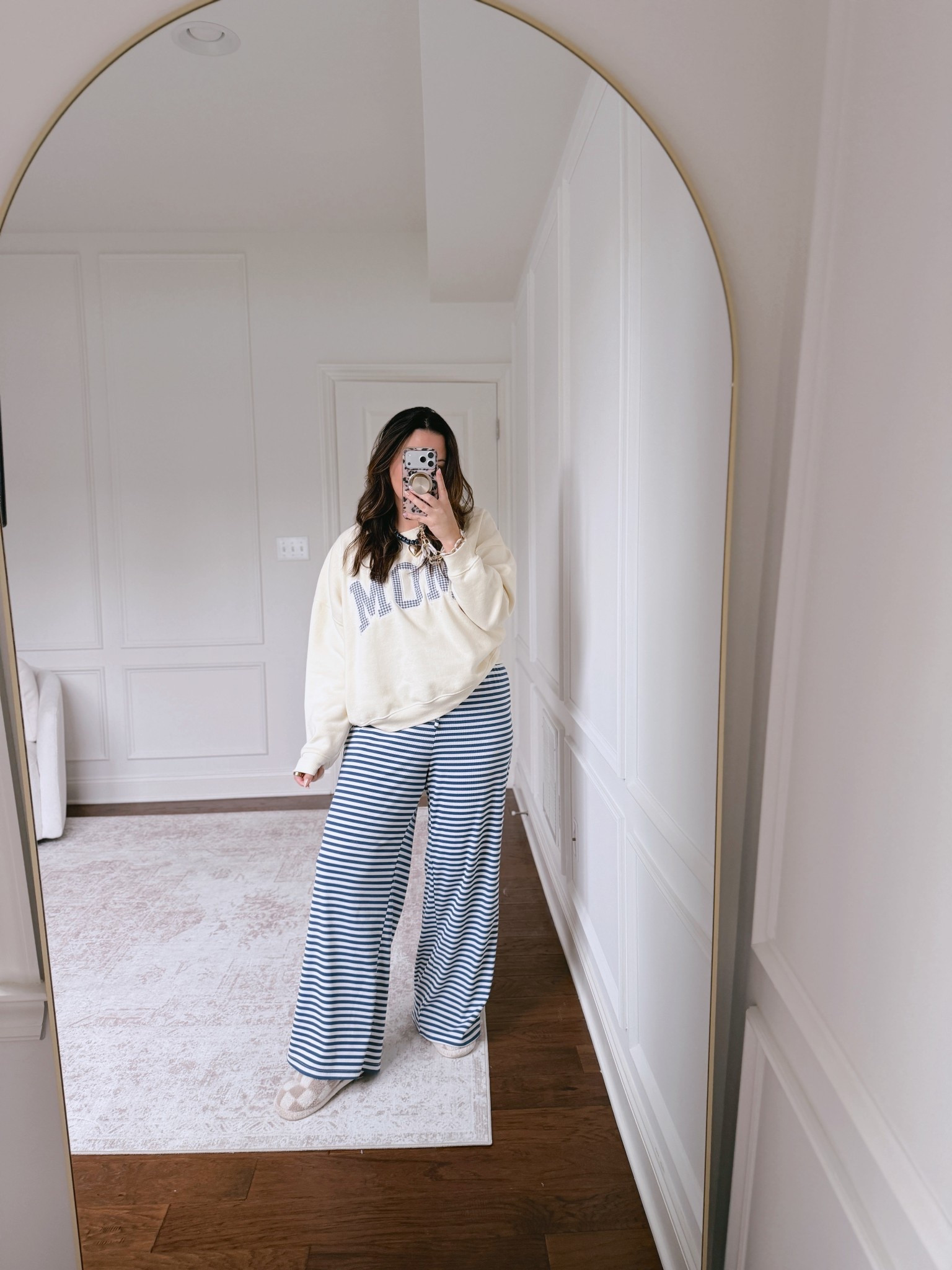 Saturday OOTD.. wearing an XL in both pieces 

#LTKmomlife #LTKMidsize #LTKootd