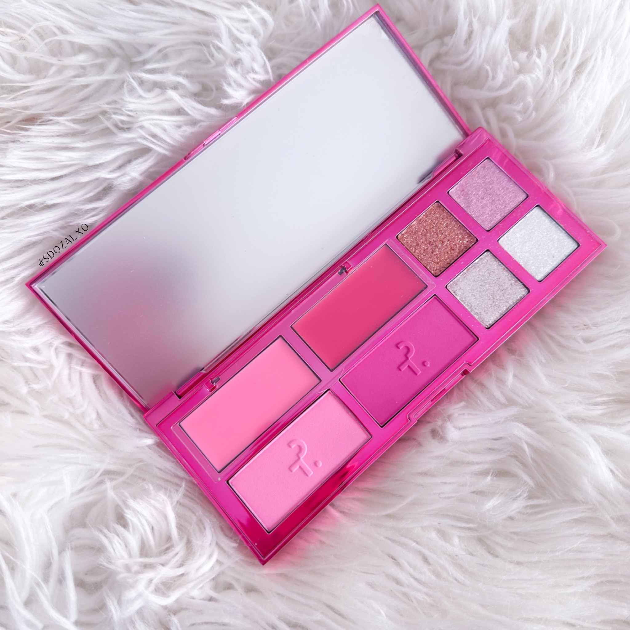 New holiday face palette from Patrick Ta 🩷 a must have for this holiday szn 🙌🏻🫶🏻

#LTKGiftGuide #LTKbeauty #LTKHoliday