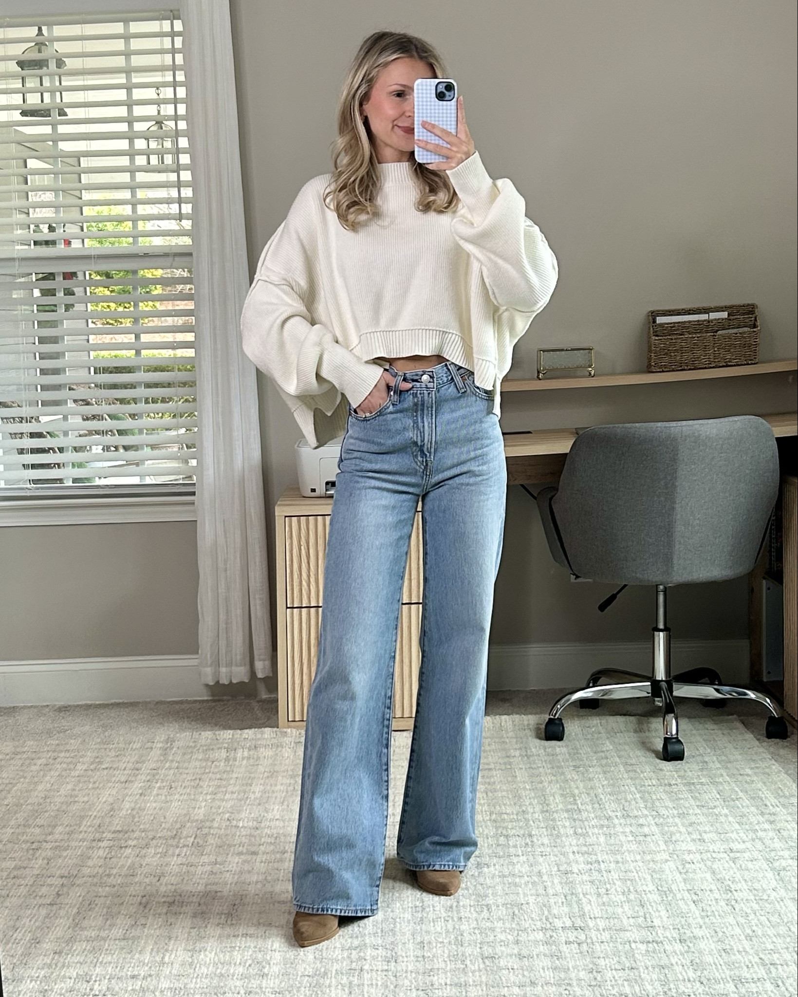 Levi’s Cyber Monday Deal- Ribcage wide-leg jeans are 40% off (under $60)!!! 

These are my favorite Levi’s fit— extra flattering super high waist,  a slim fit through the thigh & hip, & long tailored-look leg that gives that ‘legs for days’ look! 

I am 5’3” & wearing a 23wx32L
Light wash- color: Far & Wide 
Dark wash- color: Shaded View 
Black wash- color: Rosie Posie 



#cybermondaydeal #cybermonday #levisdenim #widelegjeans #ltkdenim #casualoutfits #wardrobeessentials #salealert #levisjeans 

#LTKCyberWeek #LTKSaleAlert #LTKFindsUnder100