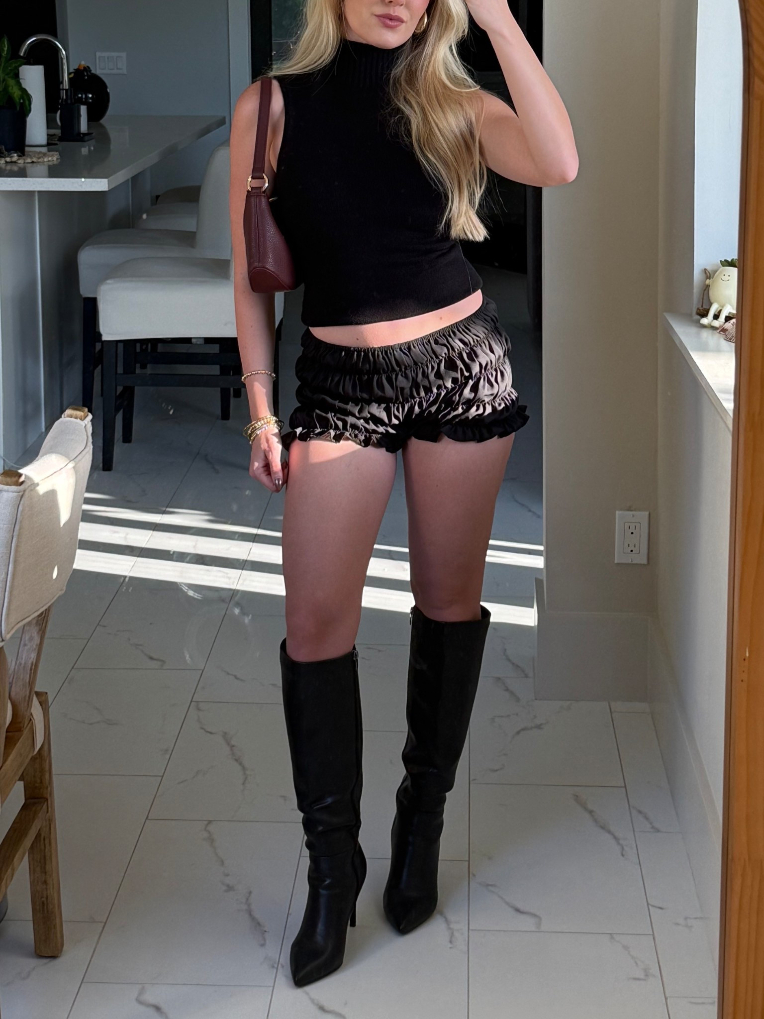 go to knee high boots! Black or brown 🤗

#LTKPetite #LTKFindsUnder100 #LTKHoliday