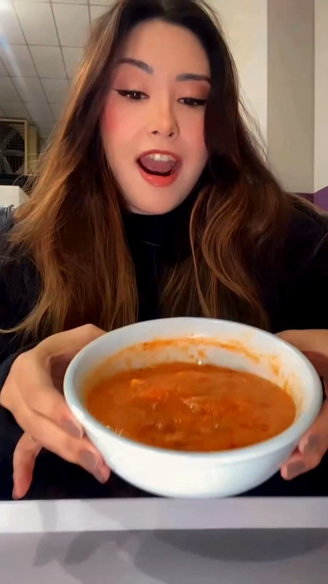 Eu só fui experimentar e agora tô pensando o dia inteiro na @sorvbombylaripiai 😍🥘🍫 

Tem coisa que combina com frio, mas cuscuz quentinho e sorvete trufado artesanal da Sorvbom combinam com felicidade 🤌🏻✨ E o melhor: além de MUITO trufado, o sorvete tem whey pra ajudar a bater a proteína do dia! 

✨ Usa o cupom DEBORA e ganha 10% OFF✨ 

#ararassp #cuscuz #sorvete #whey #comidaafetiva

#LTKbrasil #LTKpromo #LTKfitness
