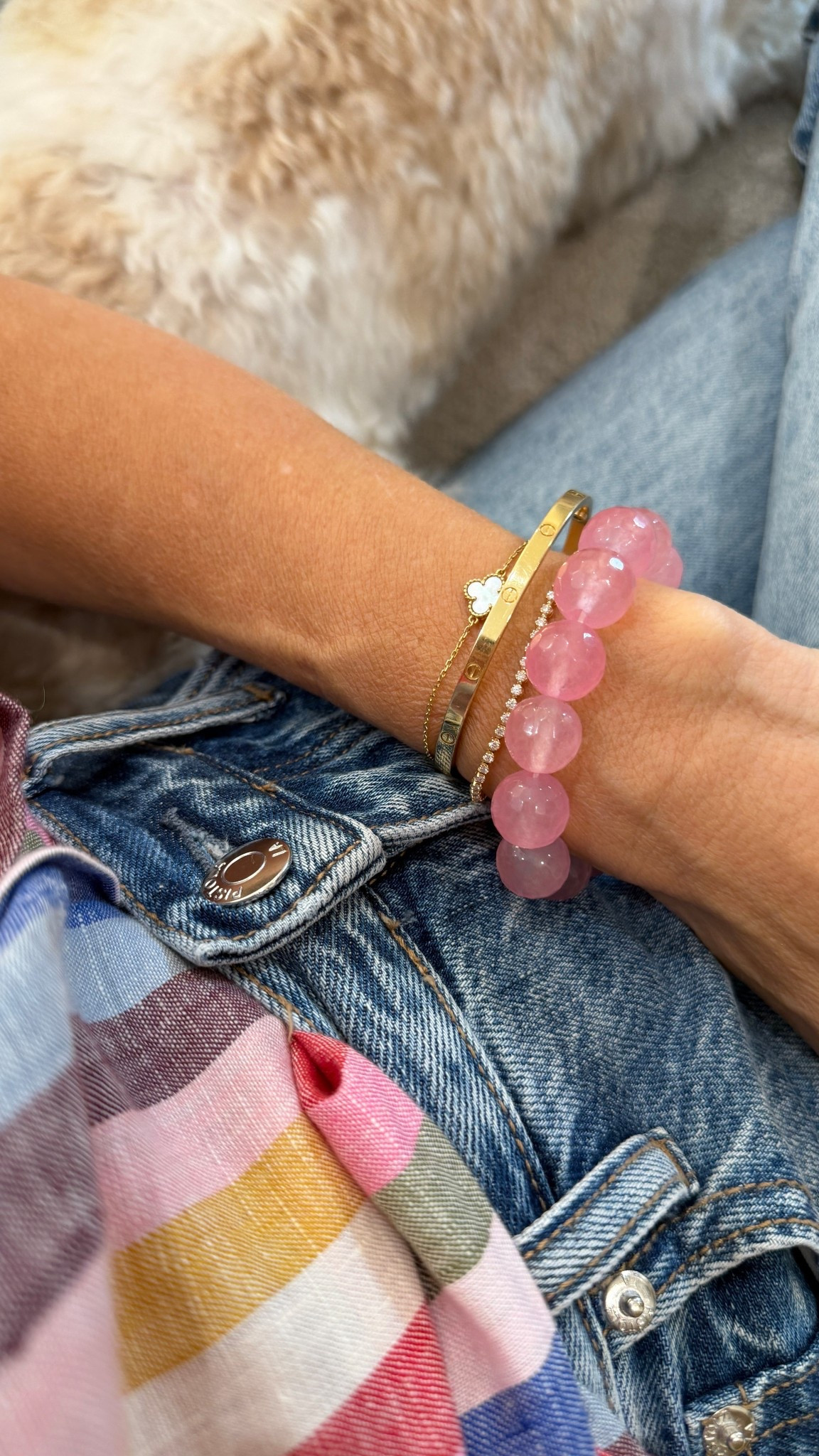 Bracelet 25% off with code TREAT25


#LTKSaleAlert #LTKOver40 #LTKootd