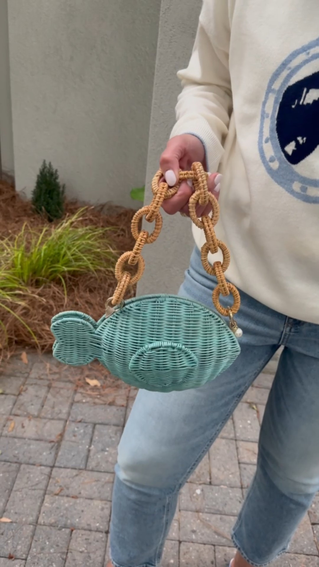 The funnest summer bag. I’m obsessed with this fish wicker bag. It’s perfect to take on your next beach vacation.

#LTKItBag #LTKTravel #LTKStyleTip