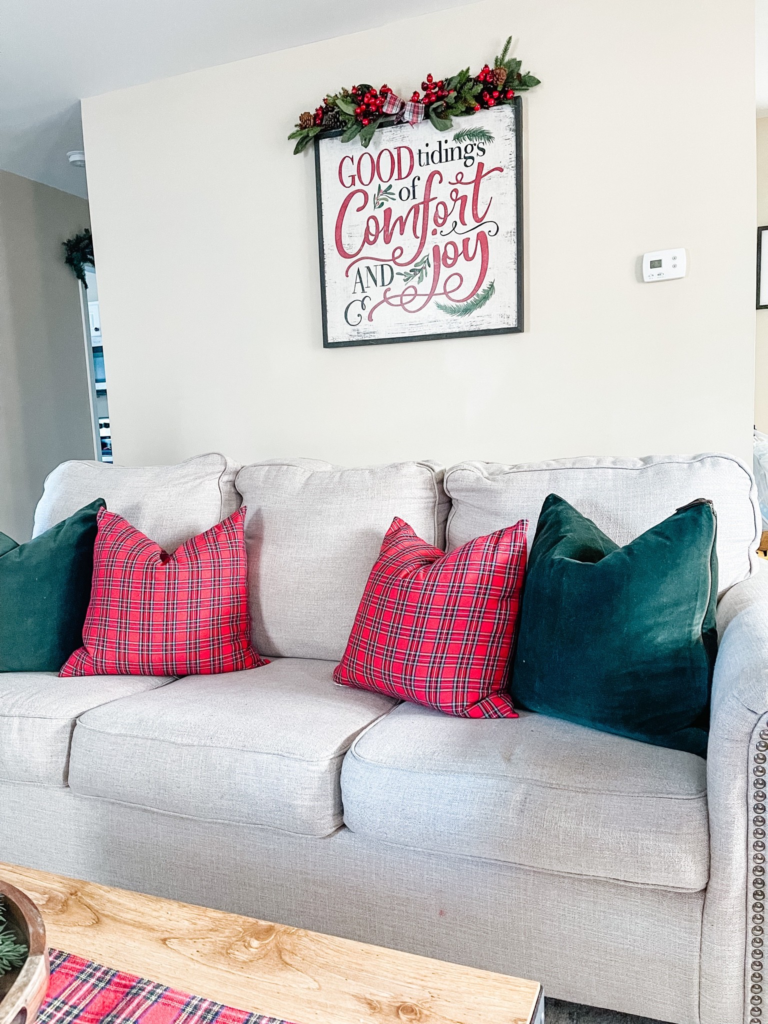 Traditional red and green Christmas decor ❤️💚 

#christmasplaid #tartanplaid #tartanplaidillow #greenvelvetpillow #christmaswalldecor #christmas #holidaydecor #greenpillow #christmas #christmasdecor 

#LTKHoliday #LTKhome #LTKSeasonal