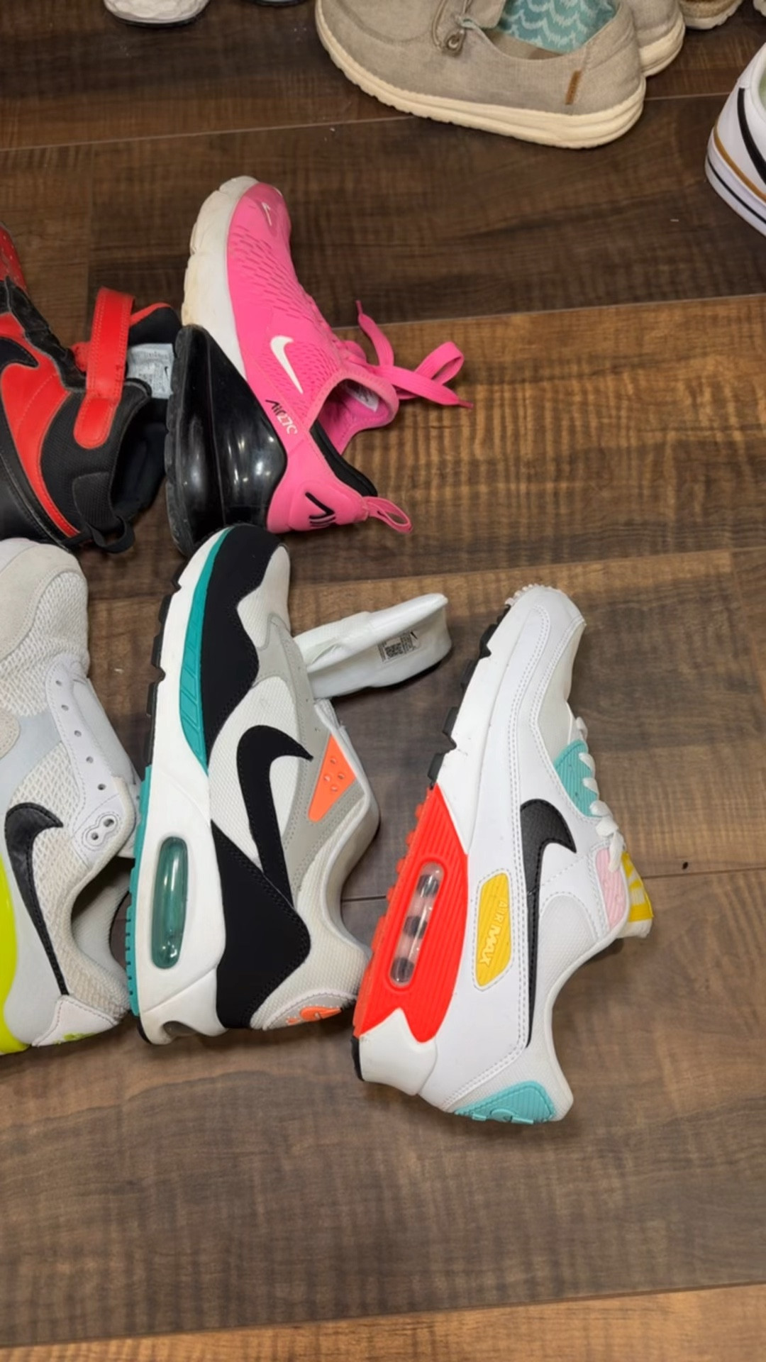 Take an additional 25% off Nike with code TREATYOURSELF - Tons of items are already discounted. 

Christmas, gift guide, shoe crush, tennis shoes, Nike, sale, cozy holiday

#LTKShoeCrush #LTKActive #LTKSaleAlert