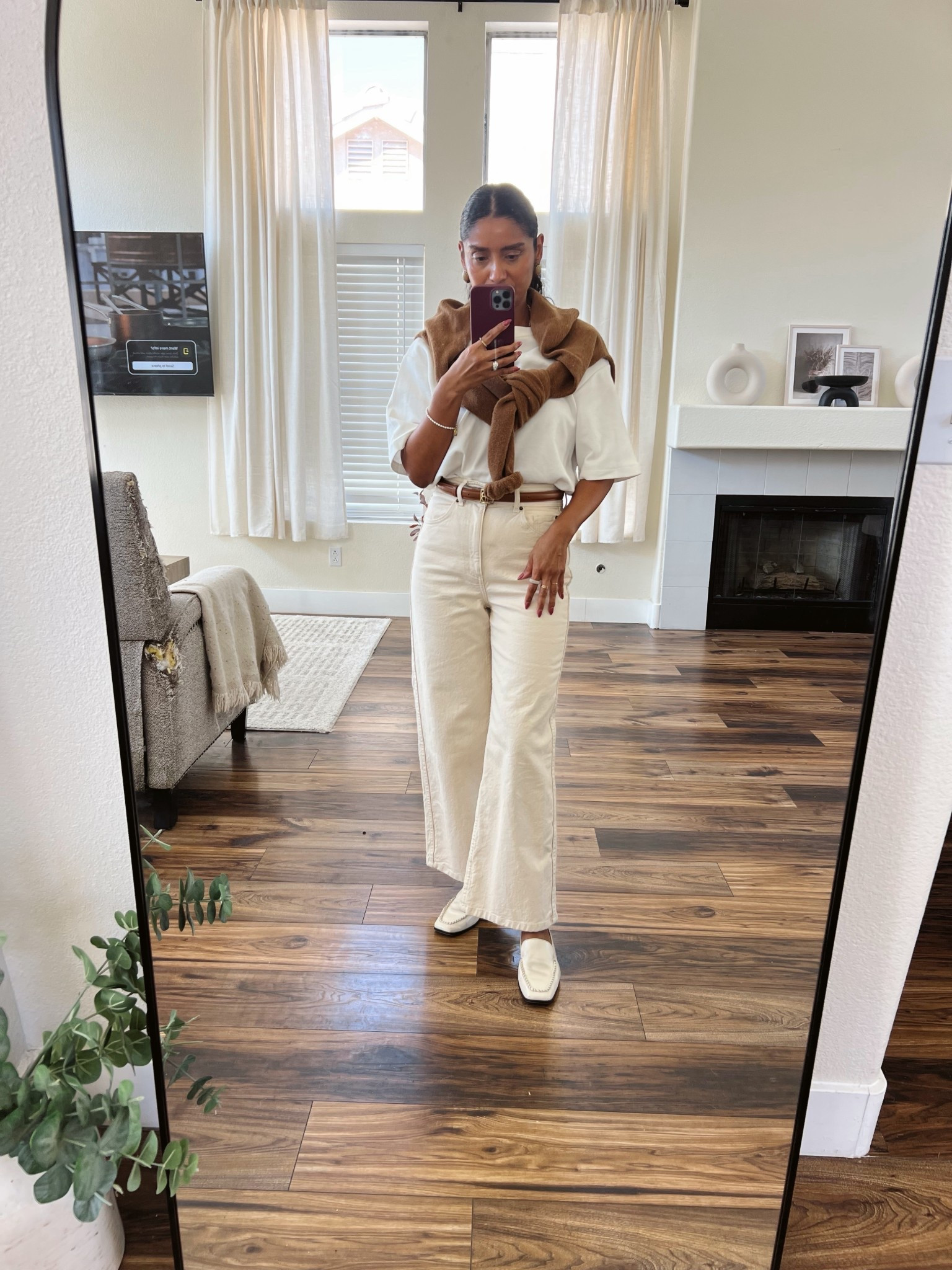 Today work wear ootd! Pants are old Sezane. 