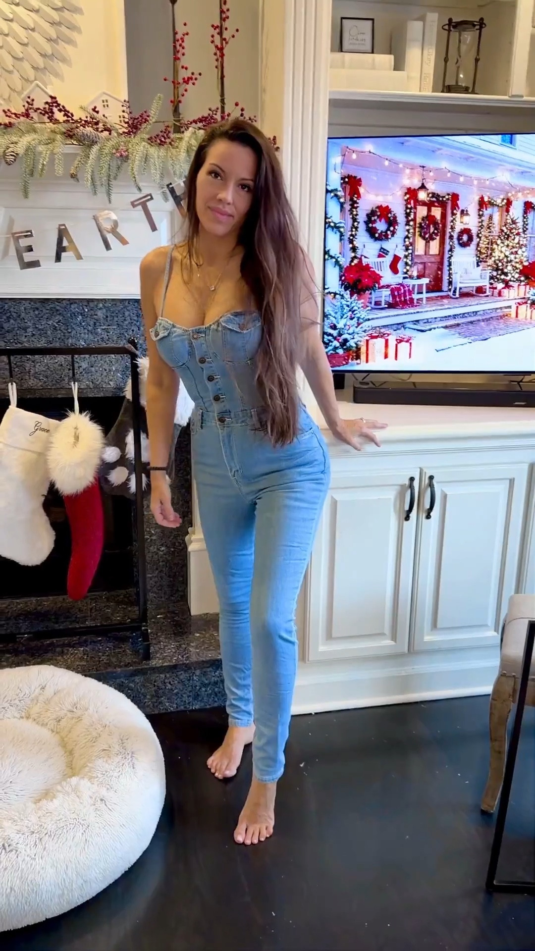 Can’t go wrong with jean jumpers 🤍