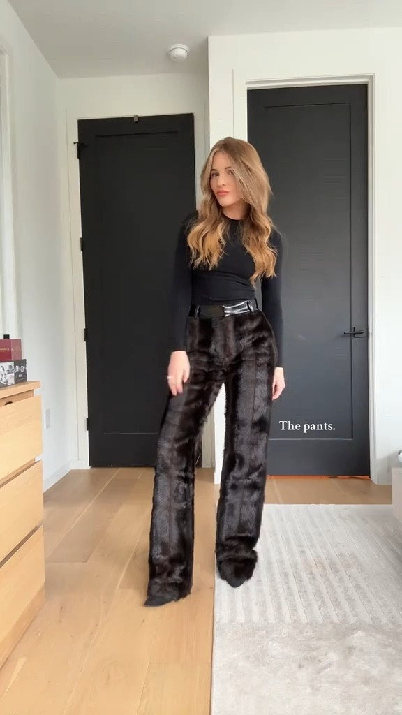 These pants are the definition of chic #winterstyle #ootdinspo

#LTKHoliday #LTKSeasonal #LTKParties