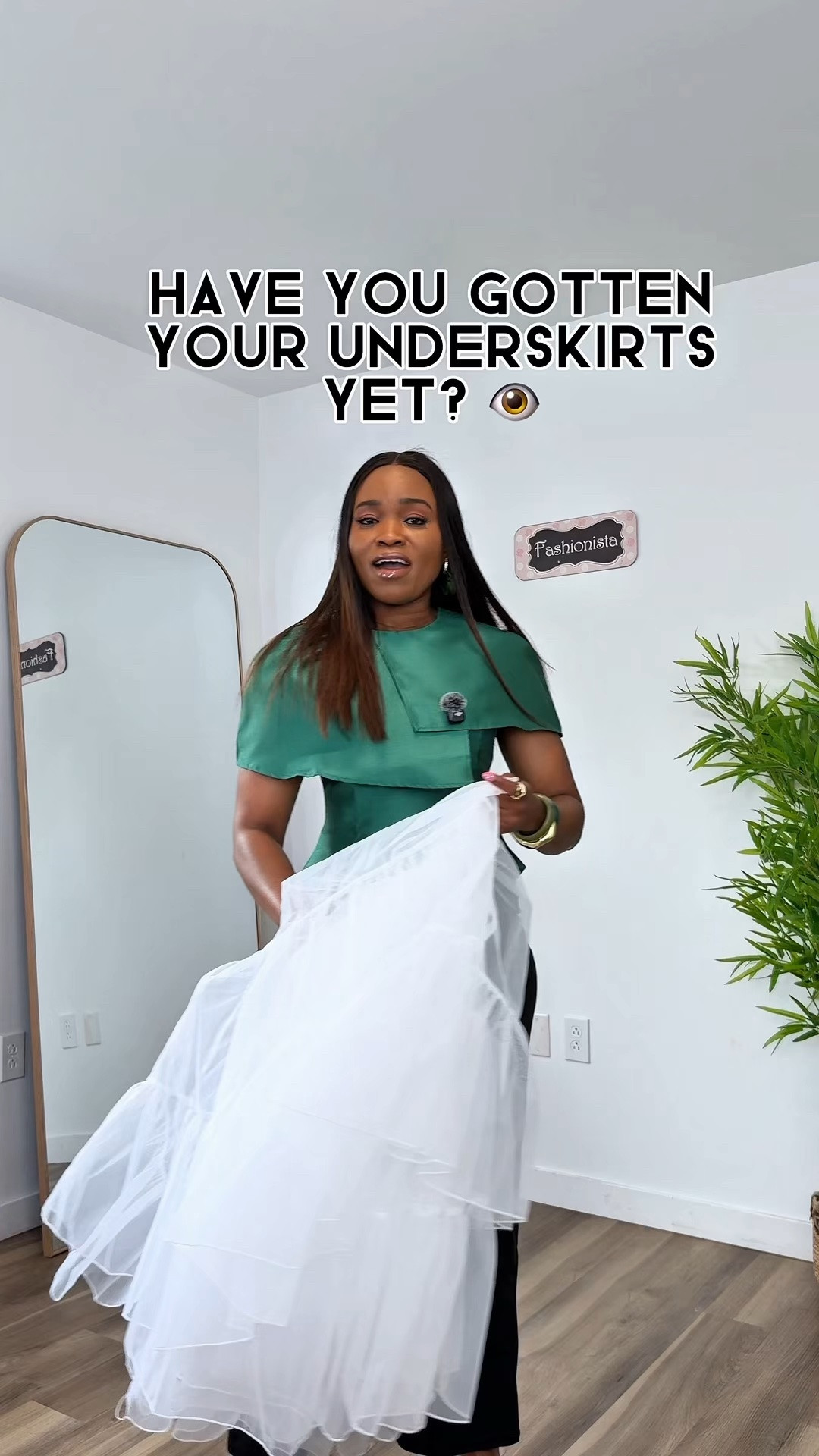 POV: You finally discover the secret behind those perfectly structured skirts 🥰

An underskirt is the easiest way to elevate your feminine outfits 🤍 Run, don’t walk💋