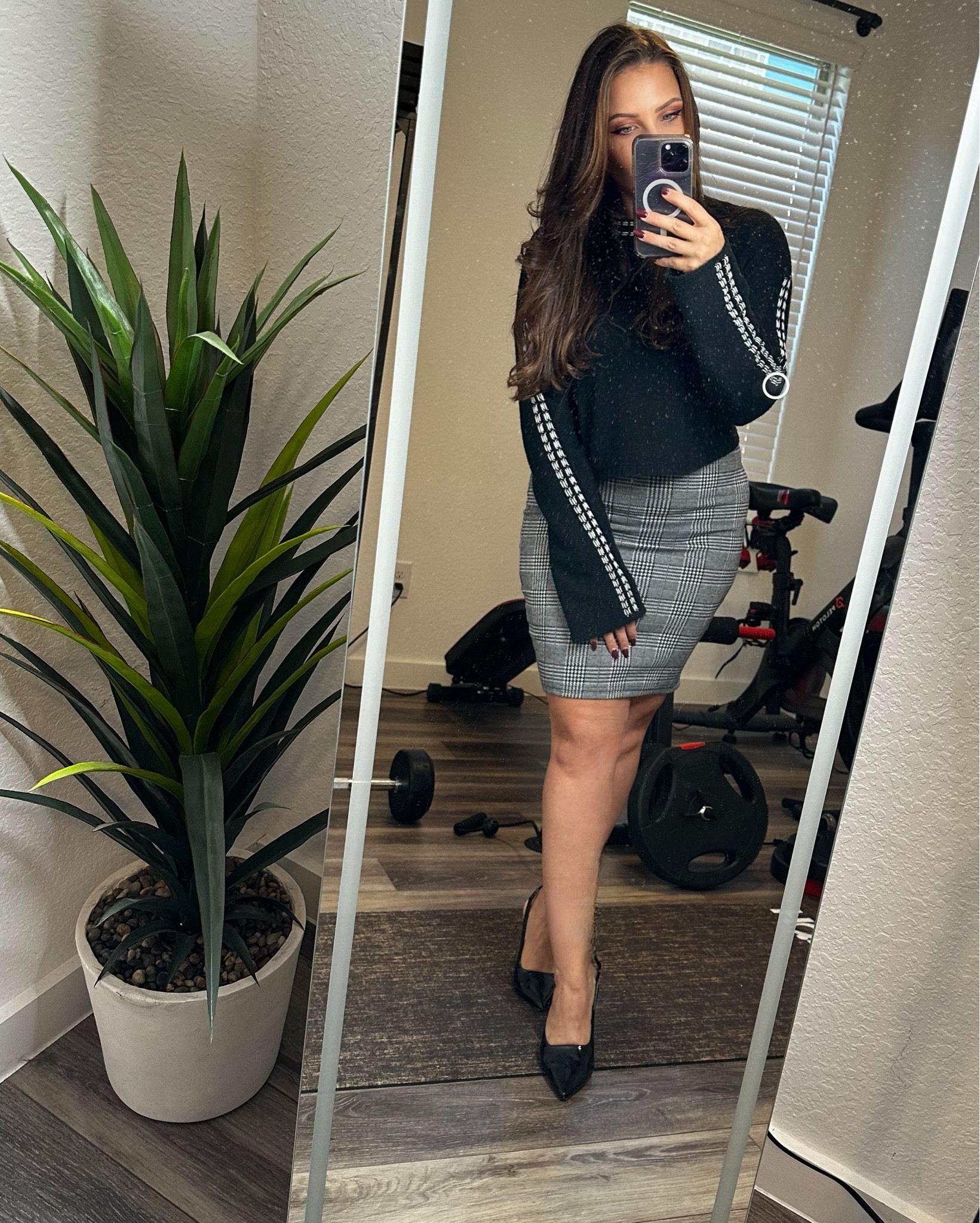 Workwear but make it cozy
I got you. This pencil skirt and sweater combo is professional enough and also warm. Vici Collection no longer carries this skirt but I have other dupes linked along with this sweater with contrast stitching 
I’m wearing a small in both

#LTKHoliday #LTKOver40 #LTKWorkwear
