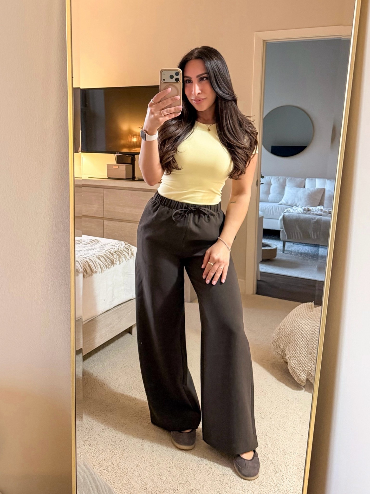 @Aritzia lodge pants wearing a size small in the regular length