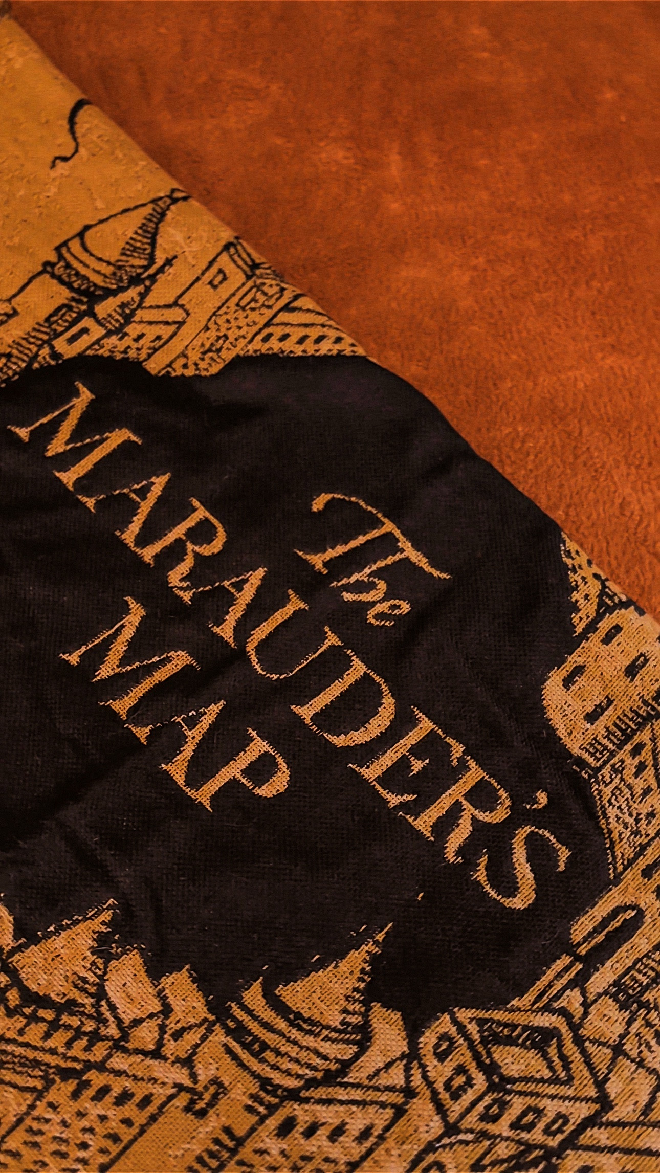 just using a little engorgement charm 👣✨

as a major PoA girlie I absolutely love this marauders map tapestry blanket from @northwestlegit 🤗 these are perfect to display on furniture or to add a little magic to your walls

they also have tons of these designs including all four hogwarts houses 🏰

—
[harry potter, wizarding world, fantasy, hogwarts, hufflepuff] #harrypotter #wizardingworldofharrypotter #prisonerofazkaban #maraudersmap #hogwarts #potterhead #isolemnlyswearthatiamuptonogood #mischiefmanaged #harrypotterdecor #themarauders