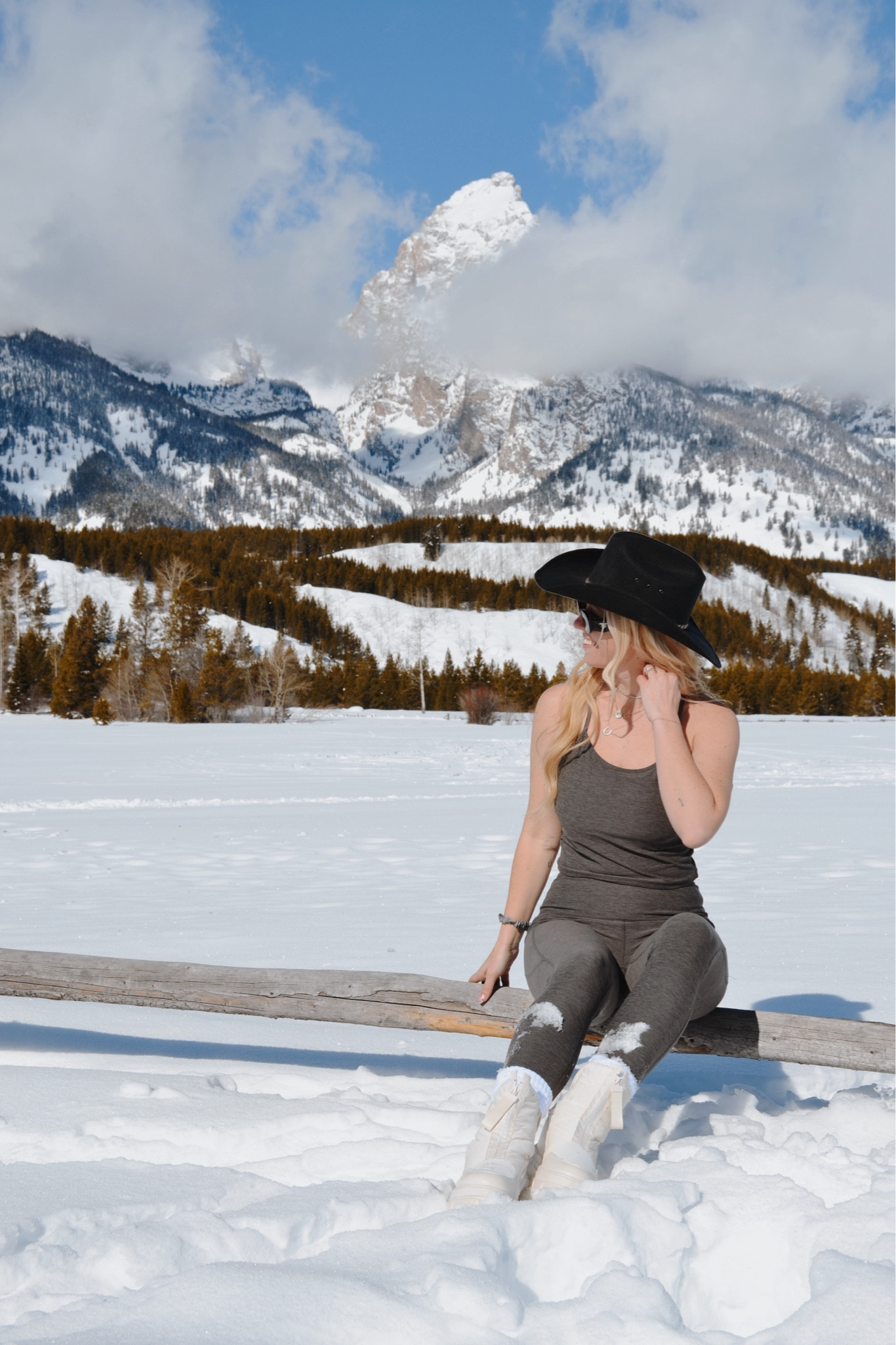 Senita Athletics outfit. Matching set. Grand Teton National park Jackson hole Wyoming. 

#LTKfindsunder50 #LTKshoecrush #LTKfitness