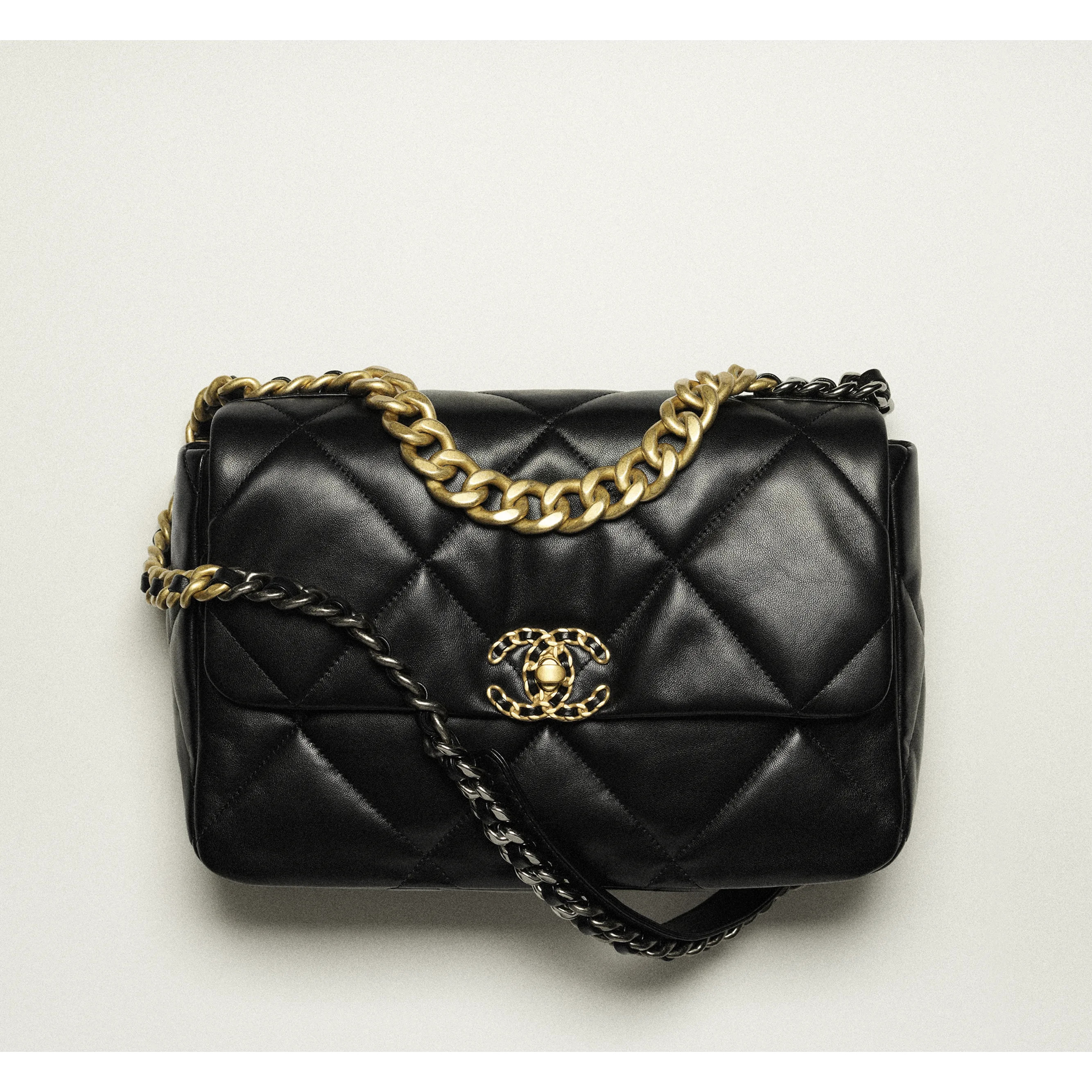 CHANEL 19 Large Handbag | Chanel, Inc. (US)