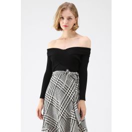 Cross On Love Knit Top in Black | Chicwish