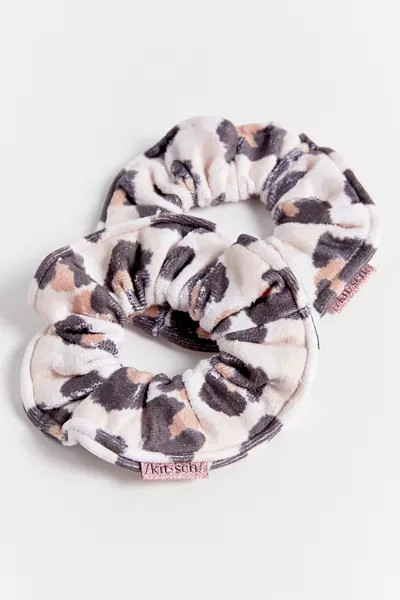 KITSCH Towel Scrunchie Set | Urban Outfitters (US and RoW)