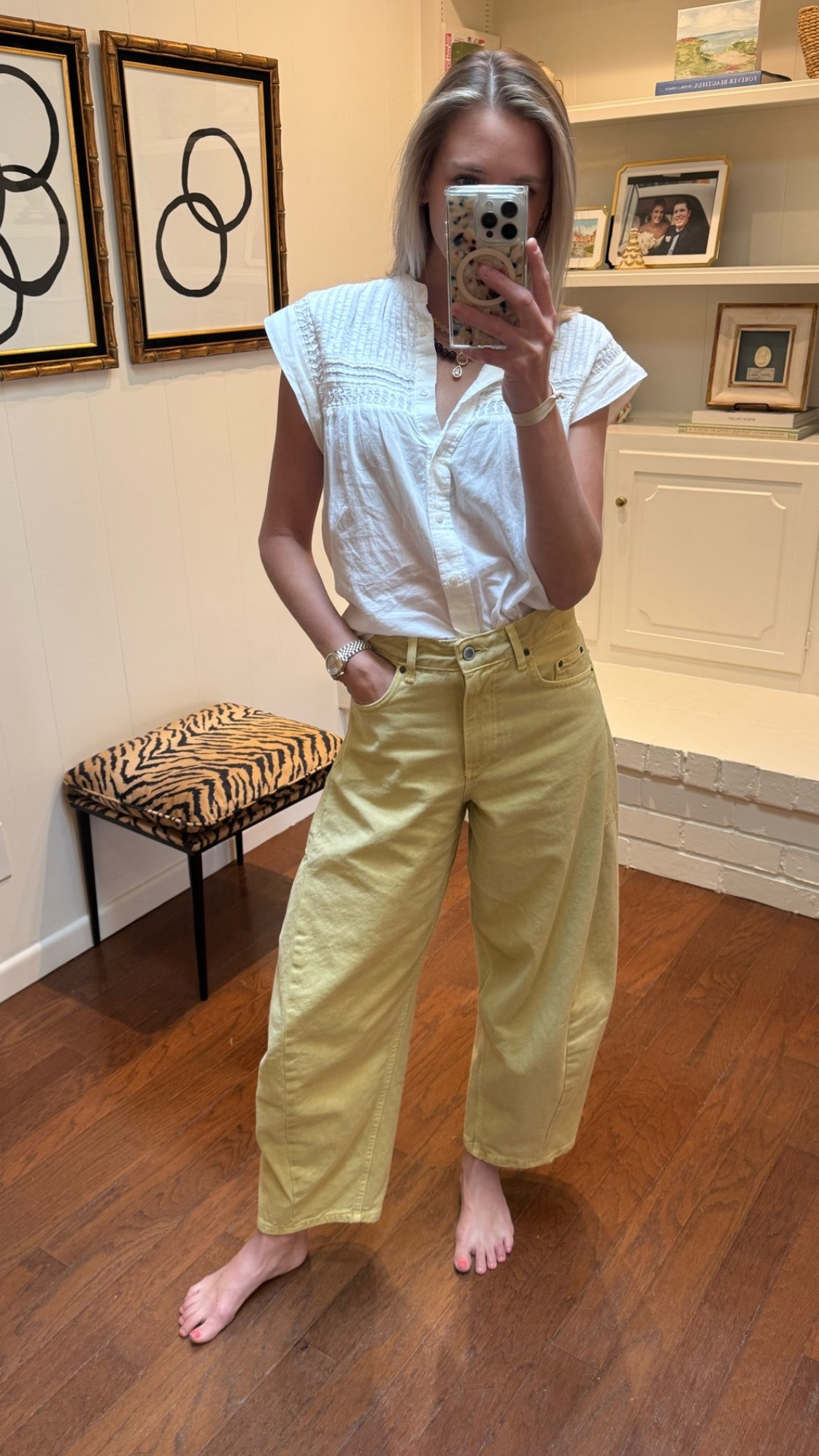 Obsessed with these jeans! The coolest color that leans like a light chartreuse & such a flattering style! TTS!