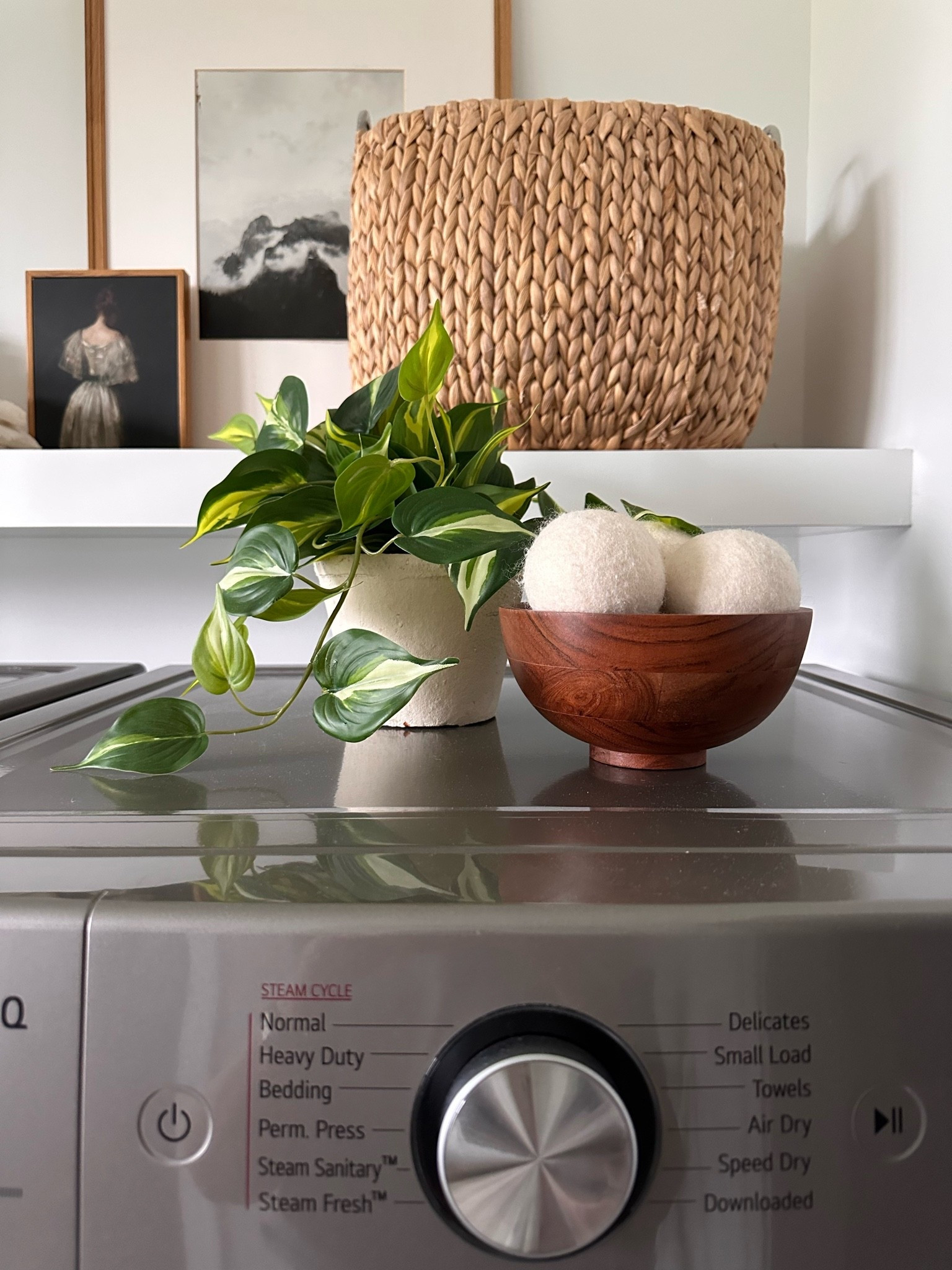Perfect spot for a faux plant and wood bowl! 
@Target
#sponsored

#LTKdayinmylife #LTKHome #LTKmorningroutine