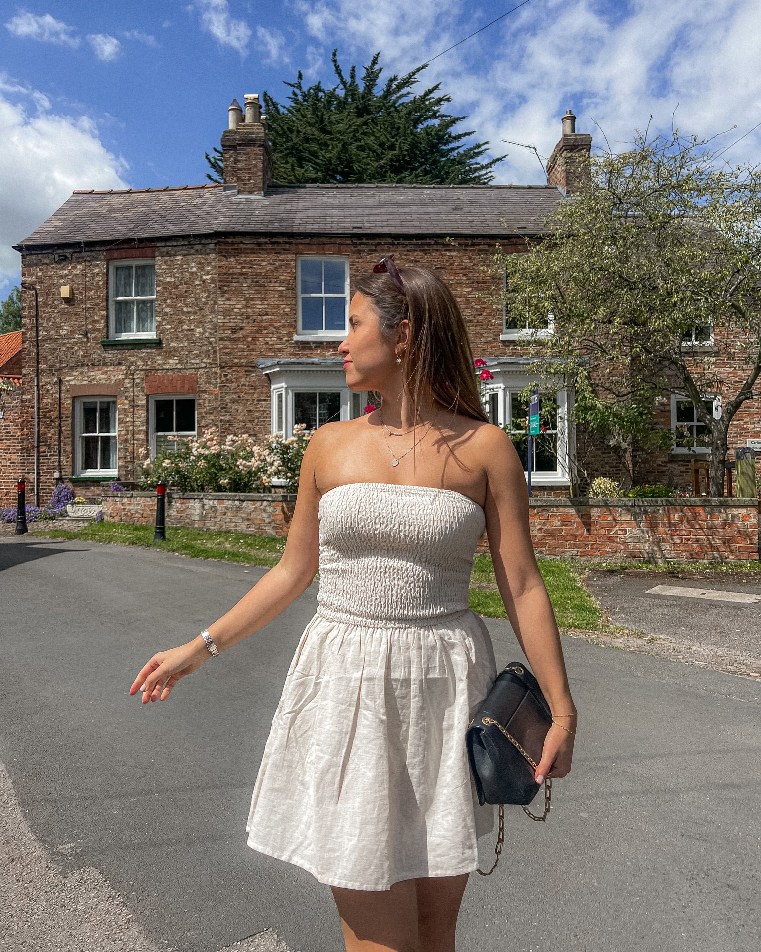 The perfect throw-on summer dress ☀️ 

#LTKmidsize #LTKtravel #LTKsummer