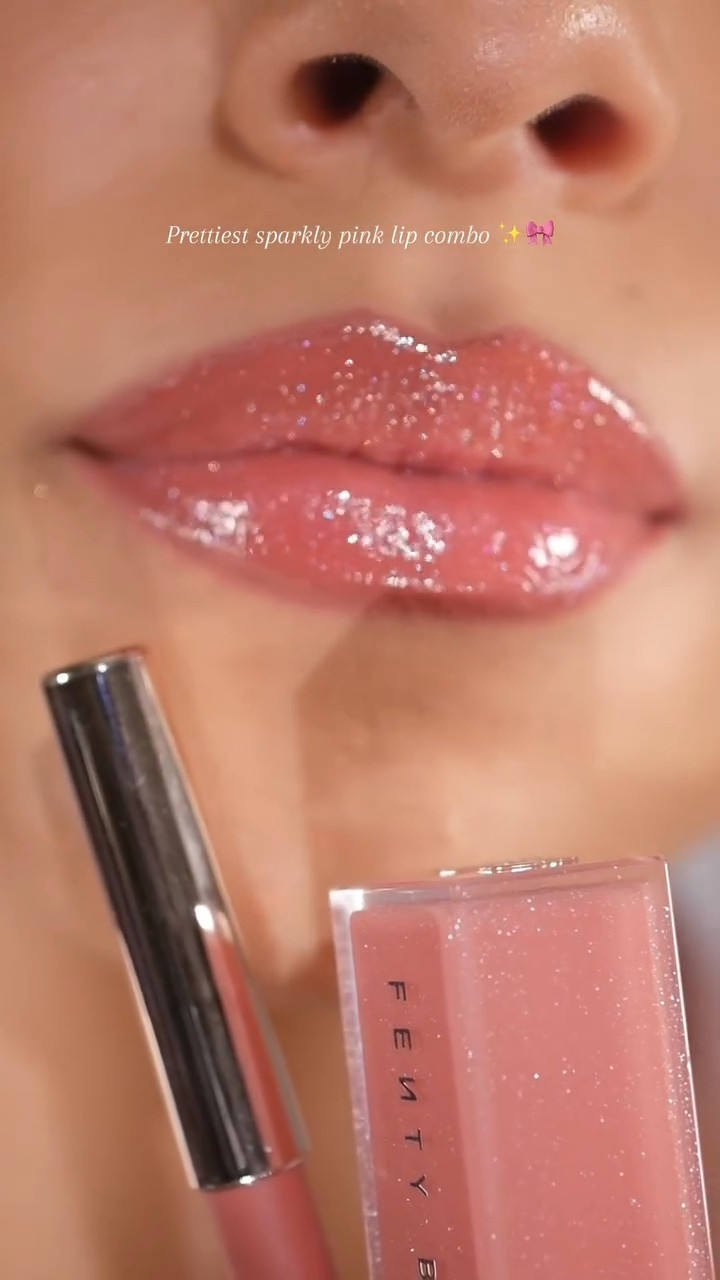 The sparkly lip combo of the season ✨
@fentybeauty Gloss Bomb Stix in Fu$$y + Trace’d Out Lip Liner in Thugz Blush Too Bundle 💕#sparklylipcombo #holidaylipcombo #holidaymakeup #christmasmakeup