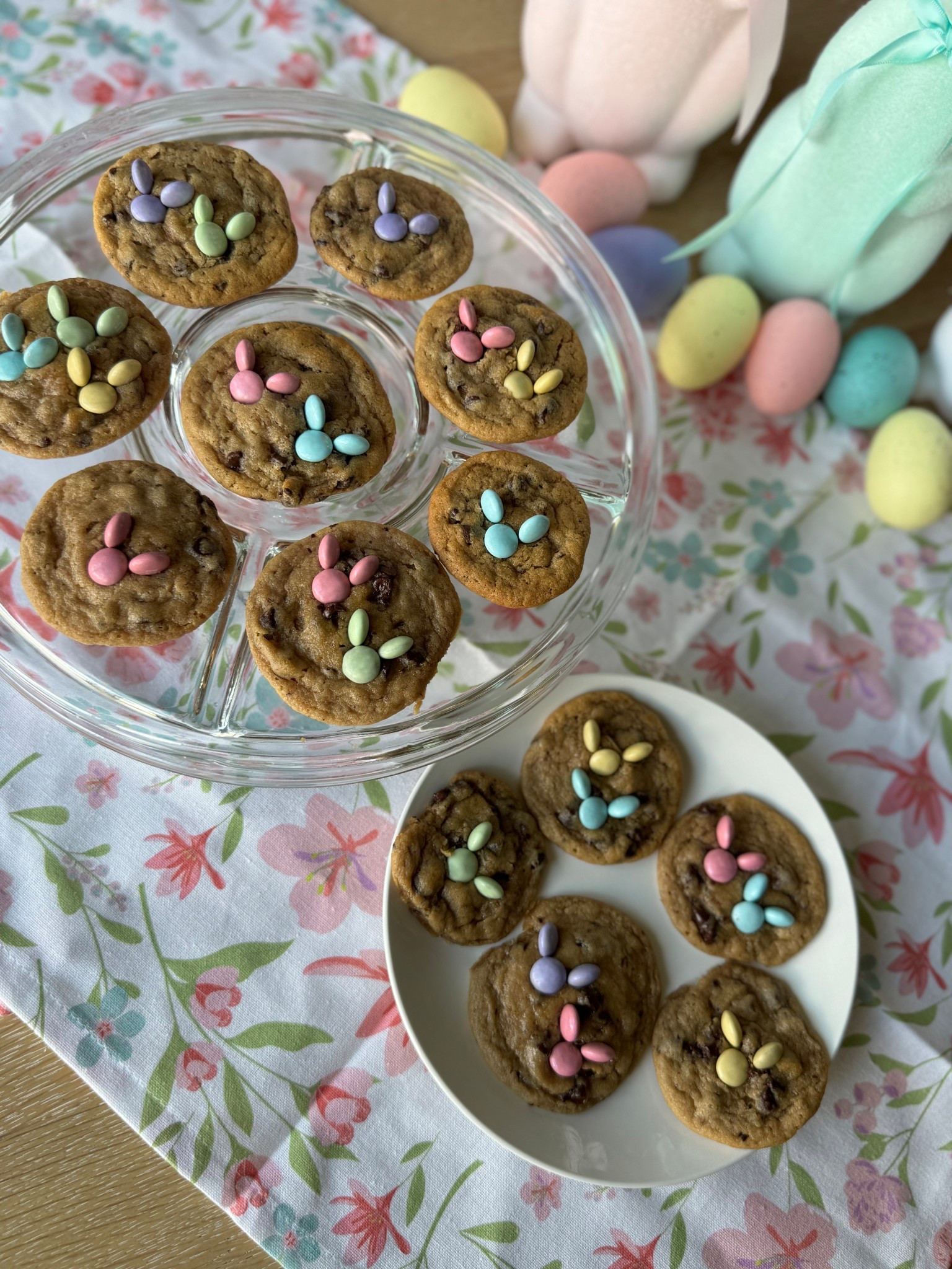 Easter bunny cookies! So easy. Bake your cookies then add m&ms in the shape of a bunny. 

#LTKfoodie