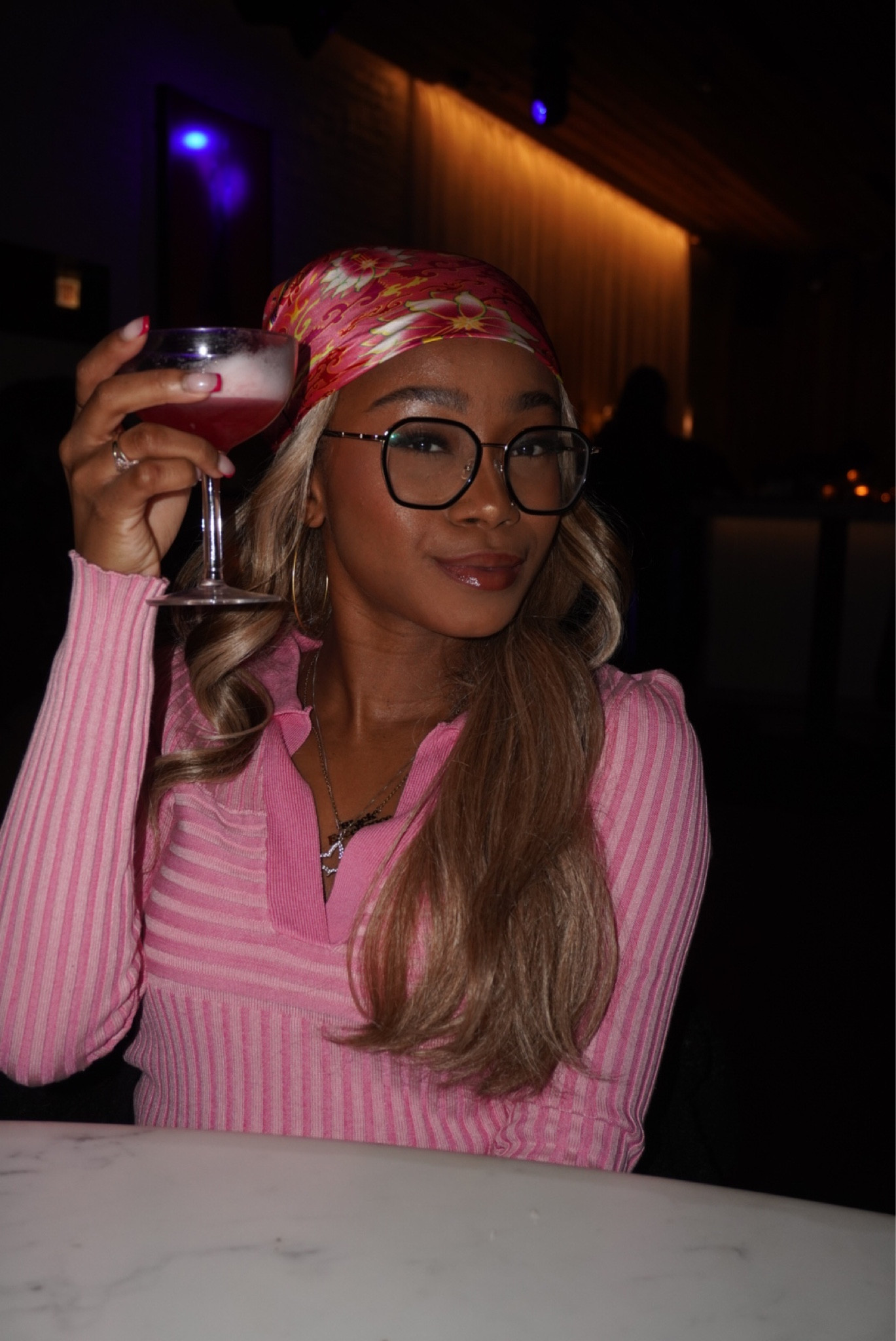 Need a glass of wine by sundown 🍷 
Love a Galentines dinner